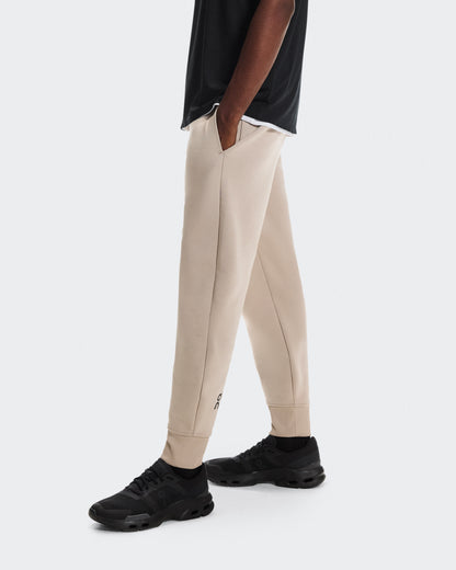 On Focus Tech Sweatpants Desert