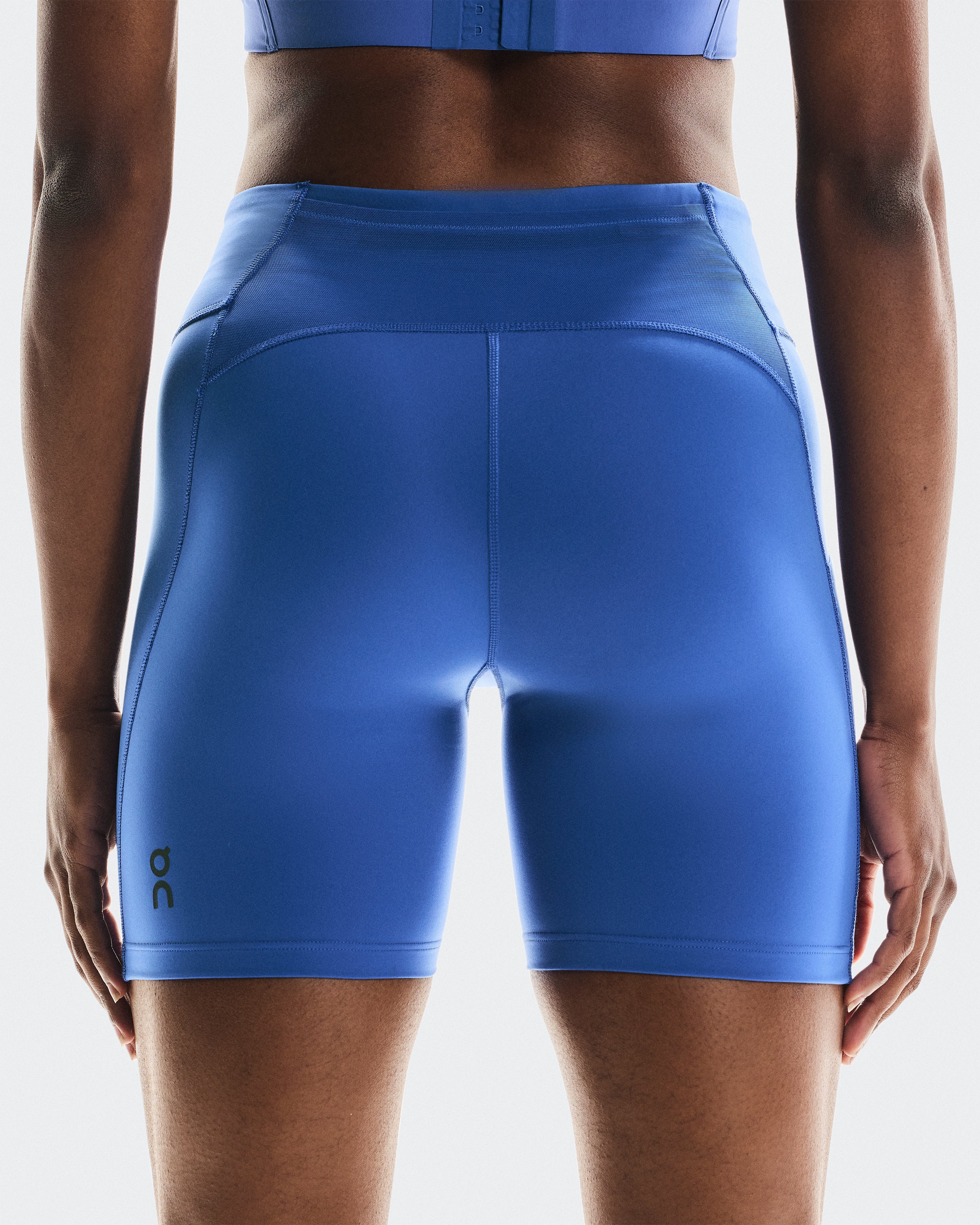 On Performance Tights Short Zaffre (Women'S)