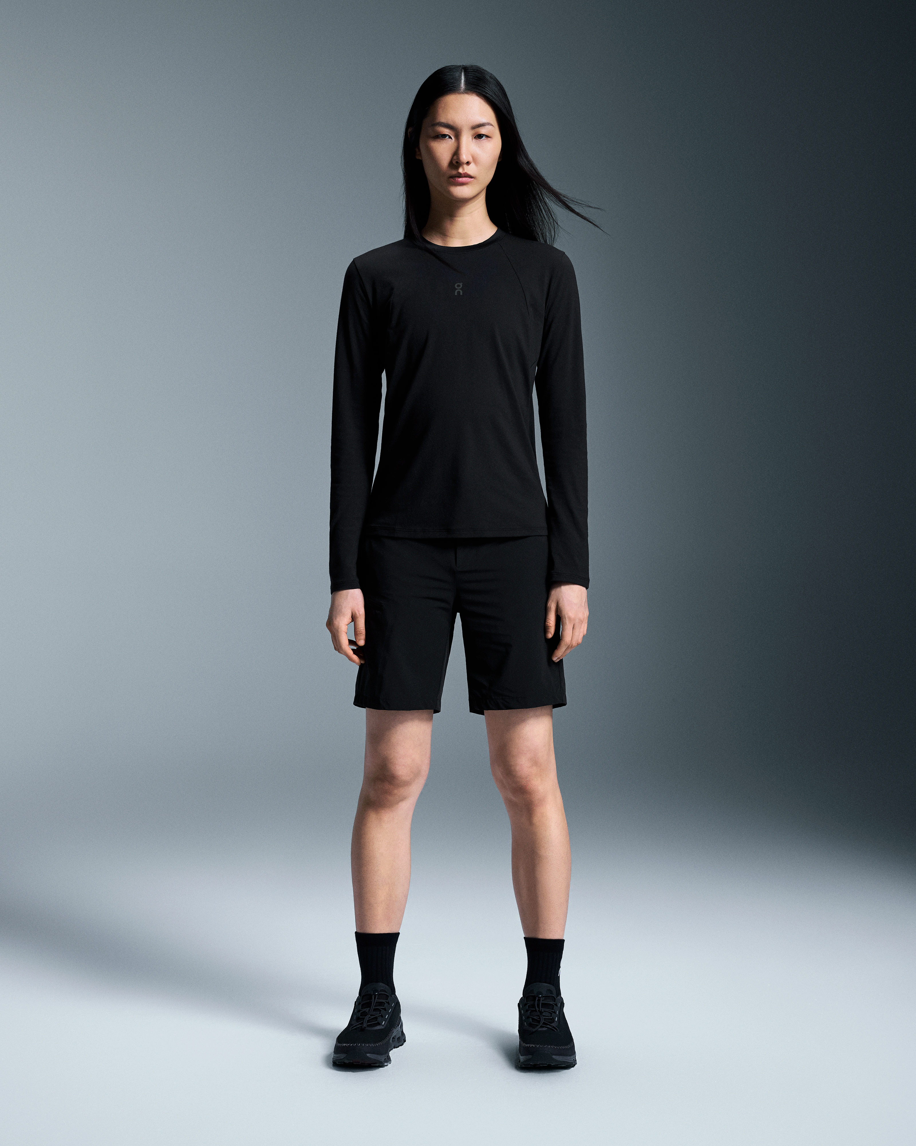 On Trek Long-T Black (Women's)