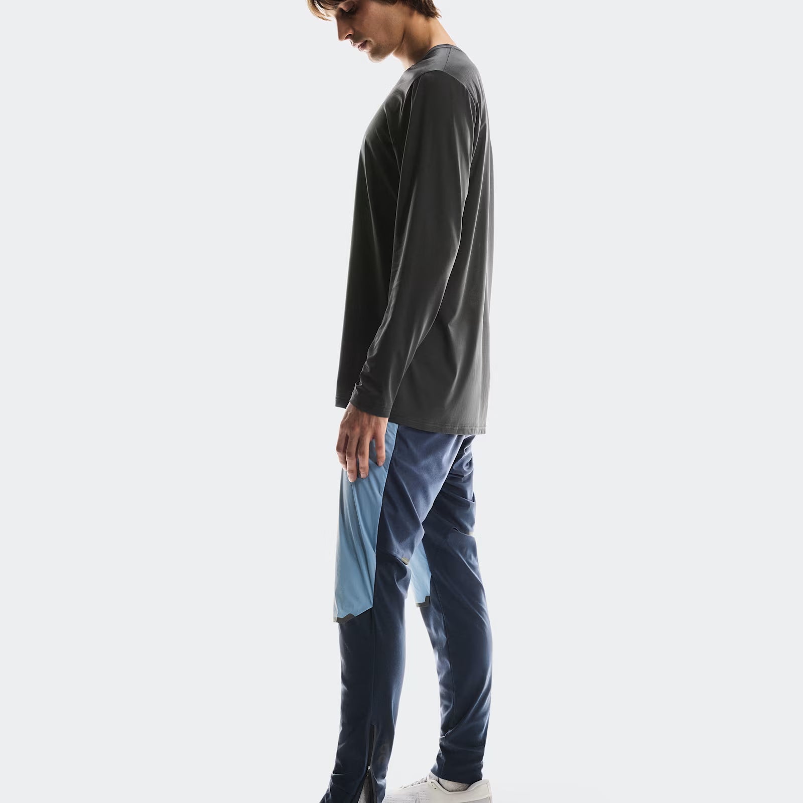 On Weather Pants Chambray | Navy