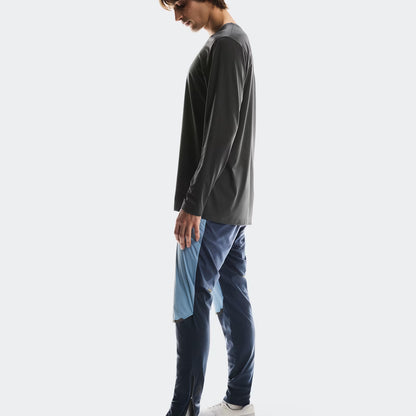 On Weather Pants Chambray | Navy