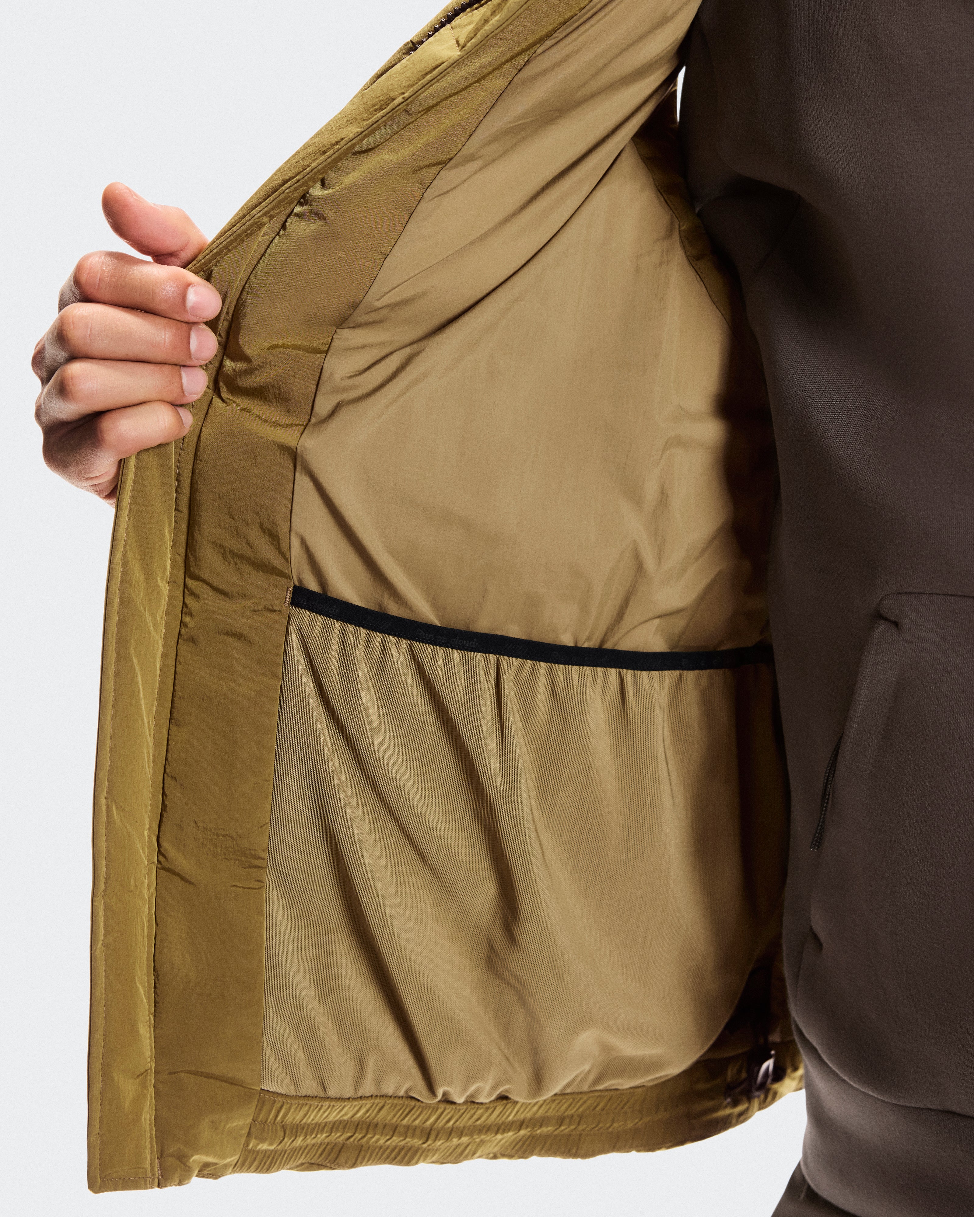 On All-Day Puffer Vest Nutmeg