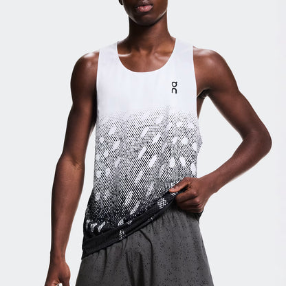 On Zero Shorts Iron | Black