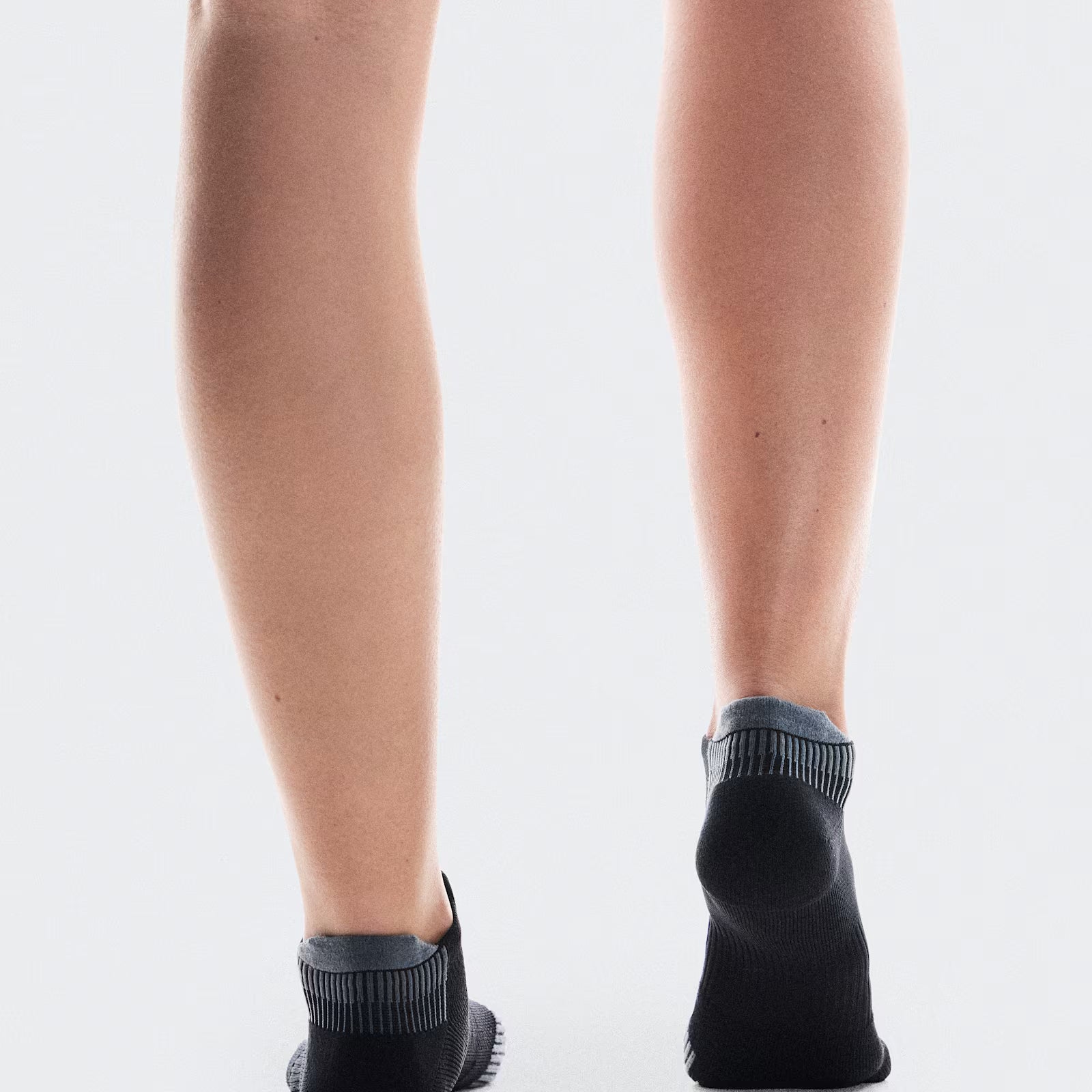 On Performance Run Sock Low Black | Eclipse