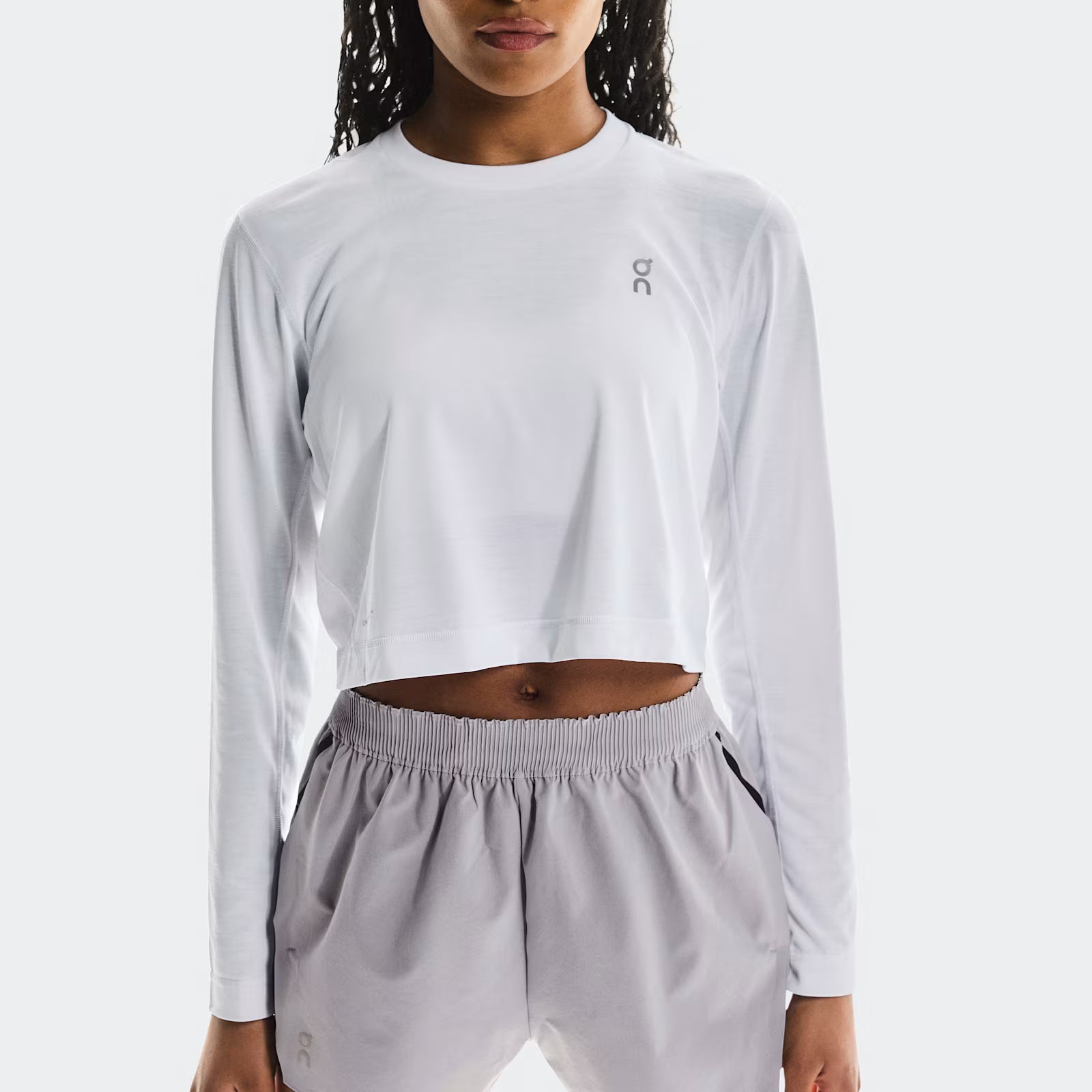 On Train Long-T Crop Graphic White (Women'S)