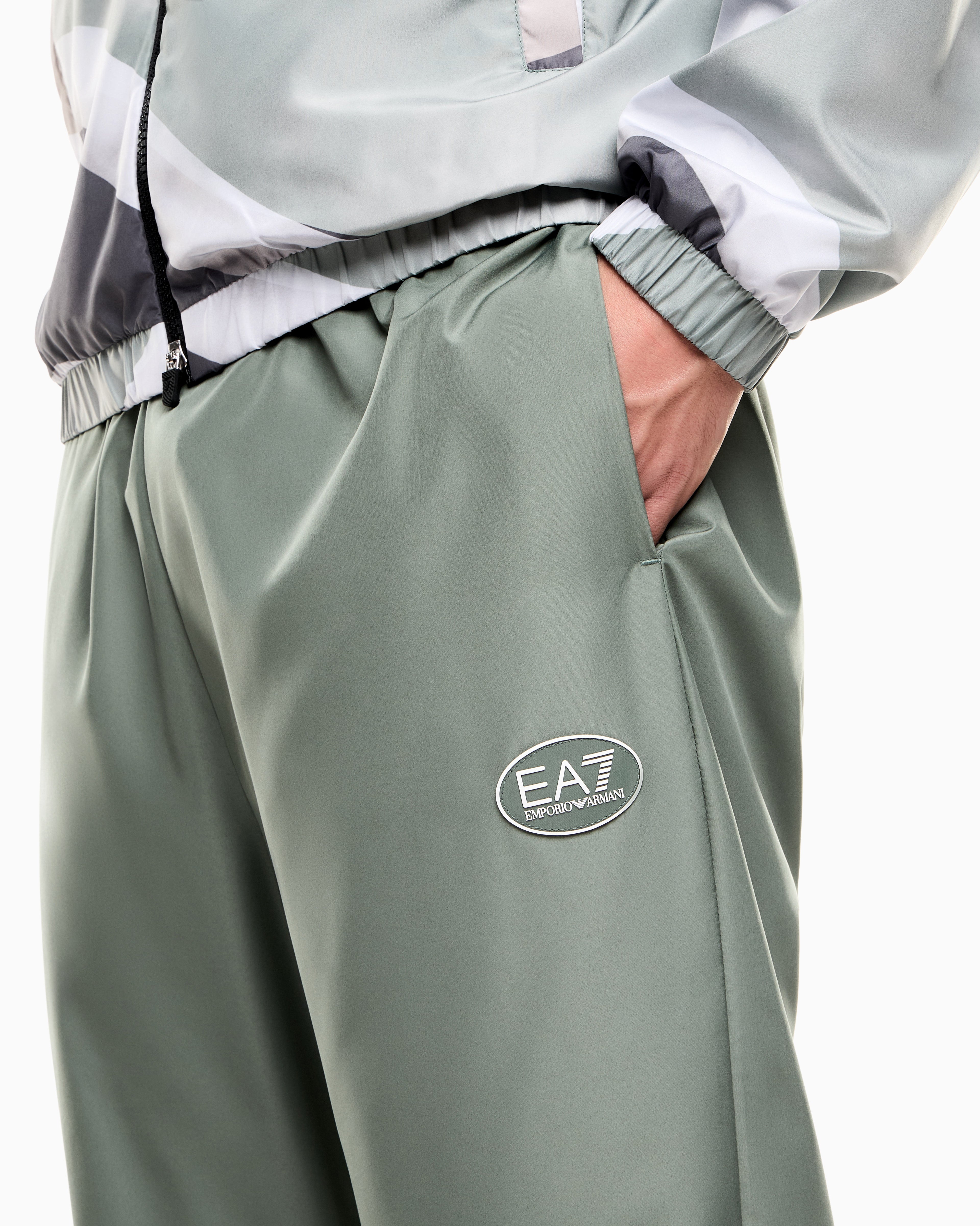 EA7 Tennis Pro Girl tracksuit in VENTUS7 technical fabric