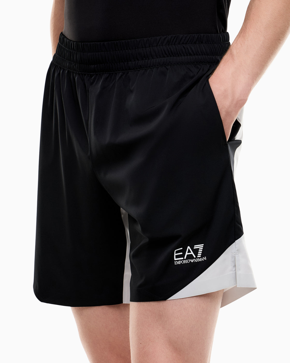 EA7 Color block Tennis Pro shorts in VENTUS7 technical fabric
