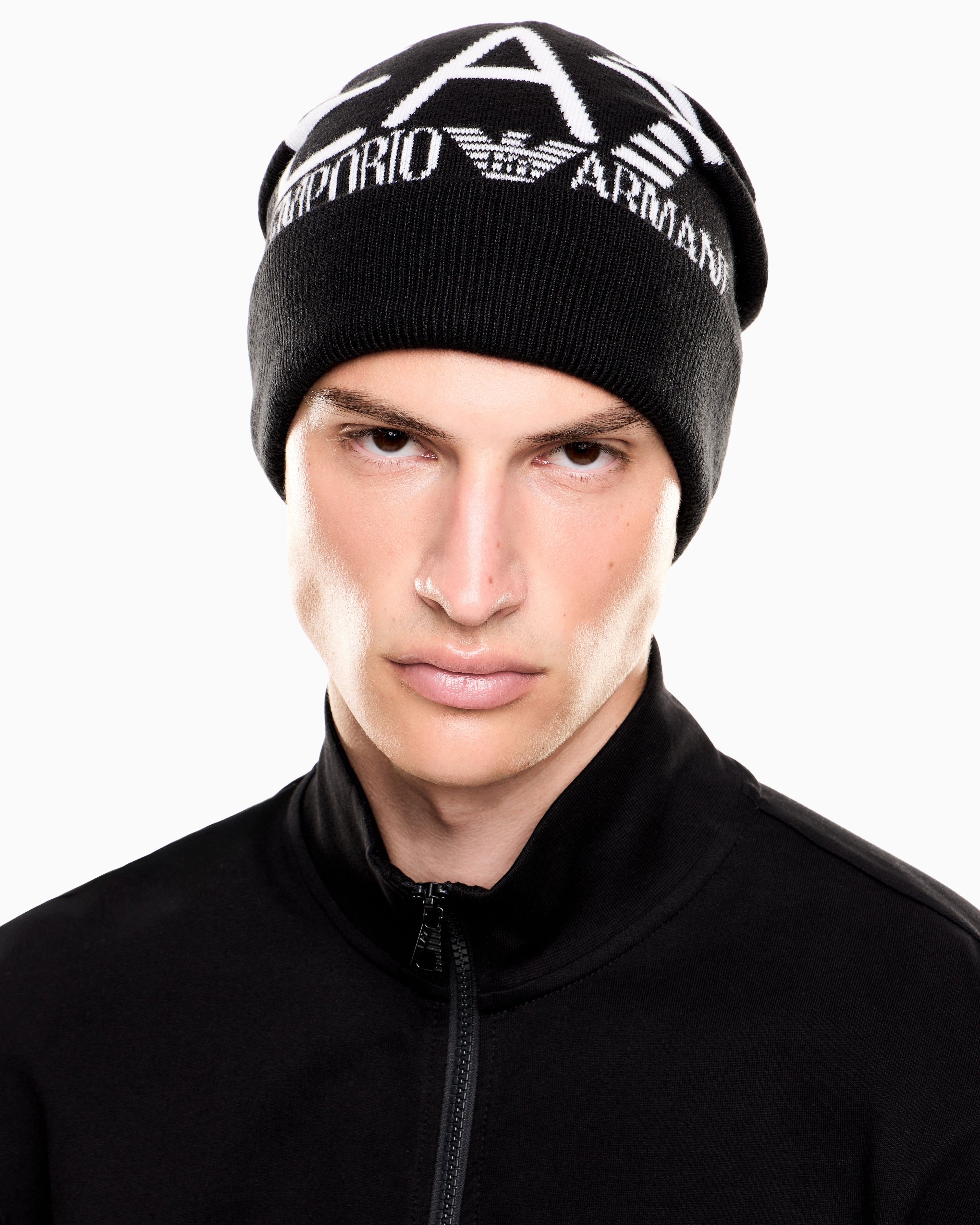 EA7 Visibility beanie with EA7 oversized logo