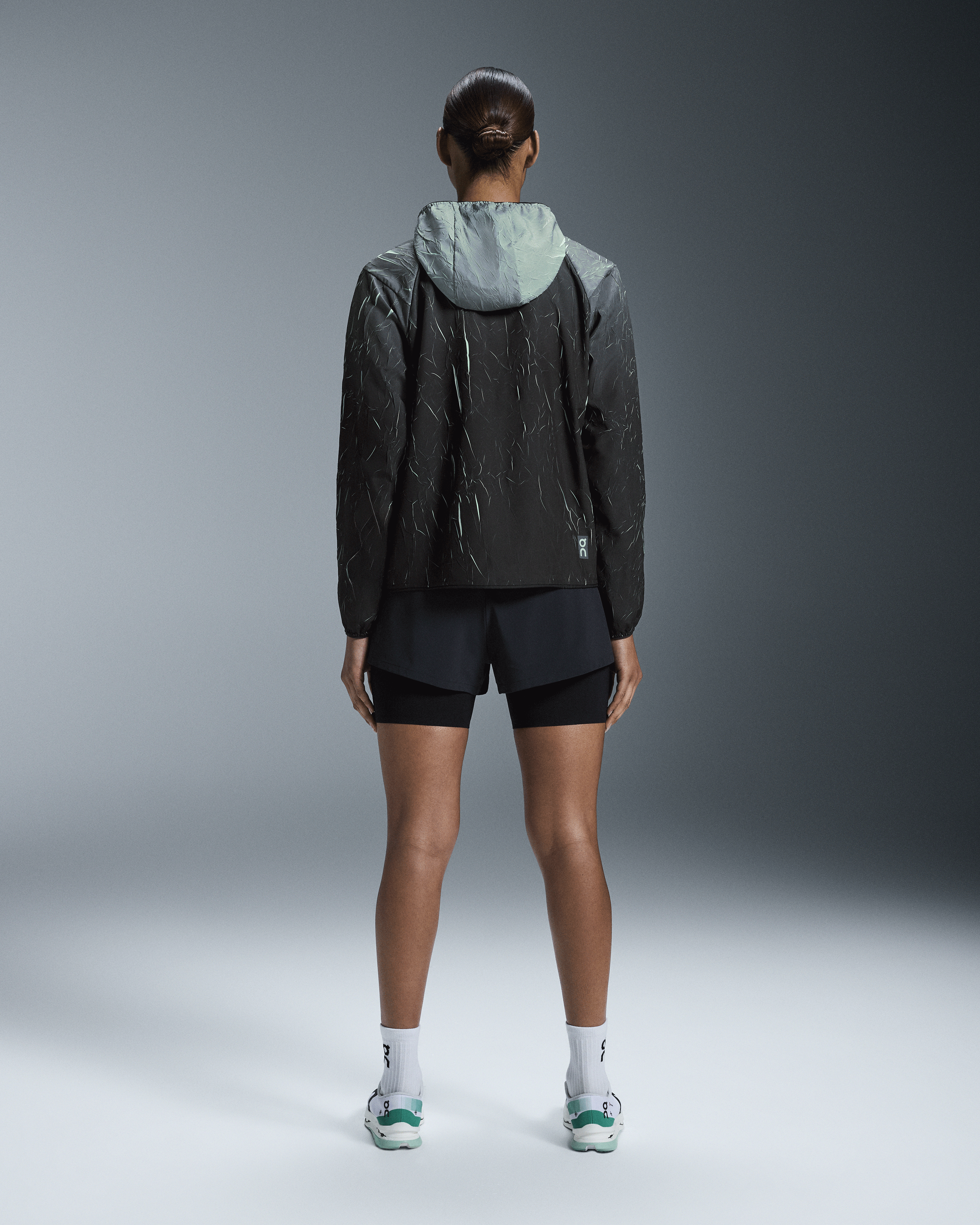 on pace run jacket Black | Lima (Women's)