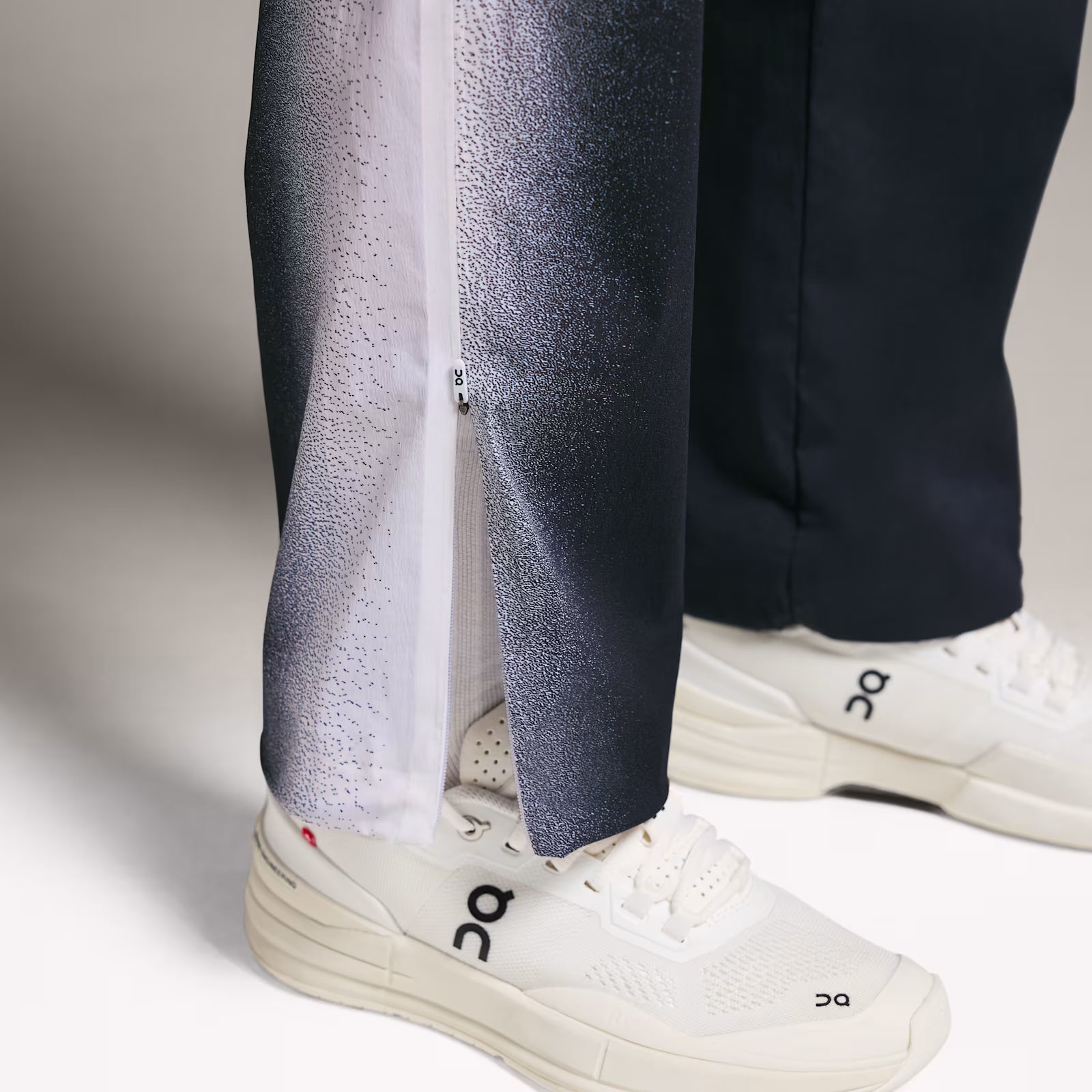 On Court Track Pants Black | White (Women'S)
