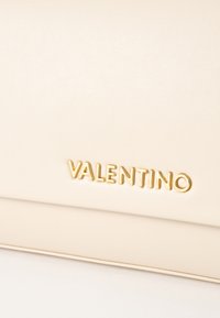 Valentino Fable Re Handbag Ecru