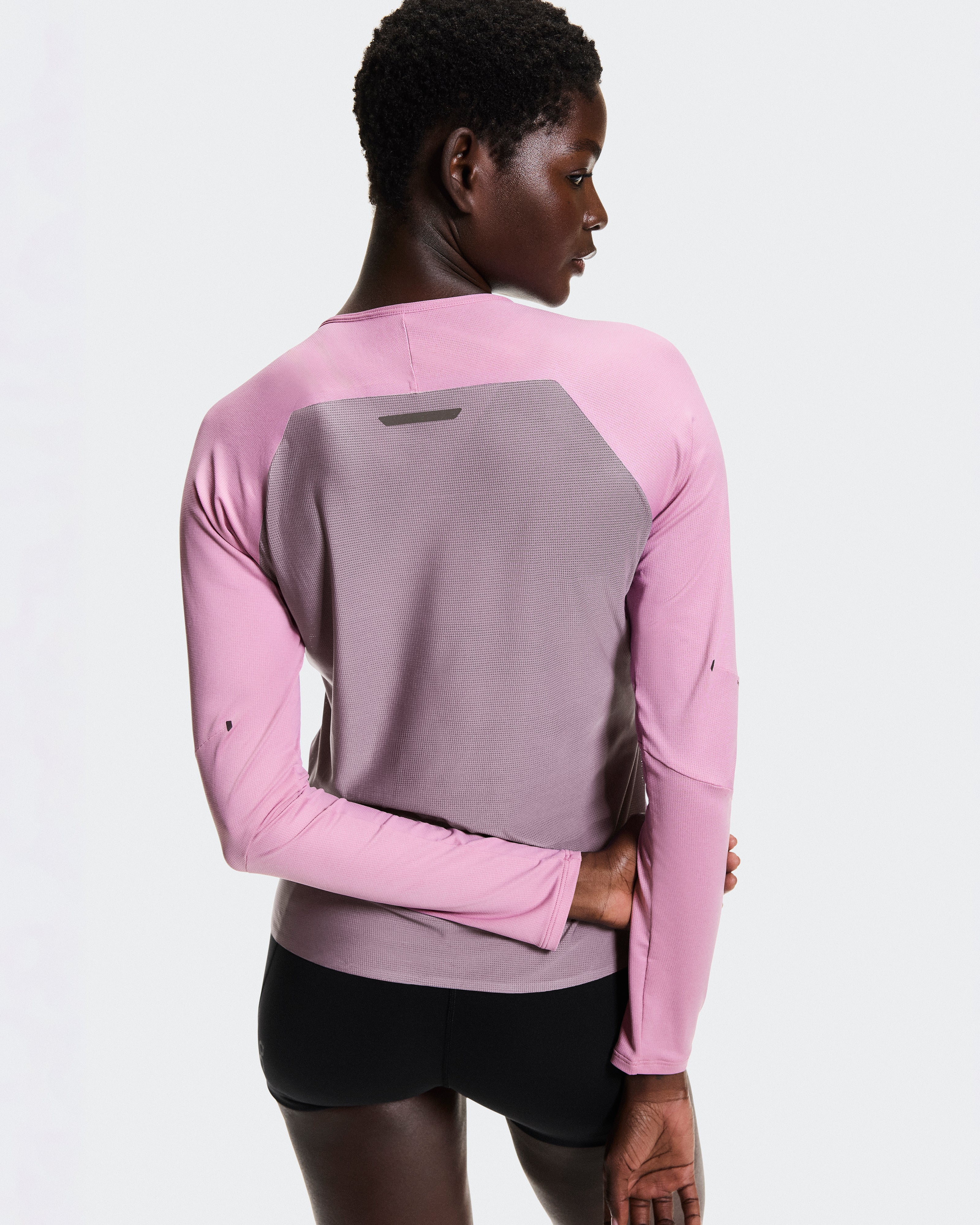 On Performance Long-T Sakura | Dewberry (Women'S)
