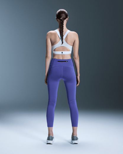 on performance tights 7/8 Iris (Women's)