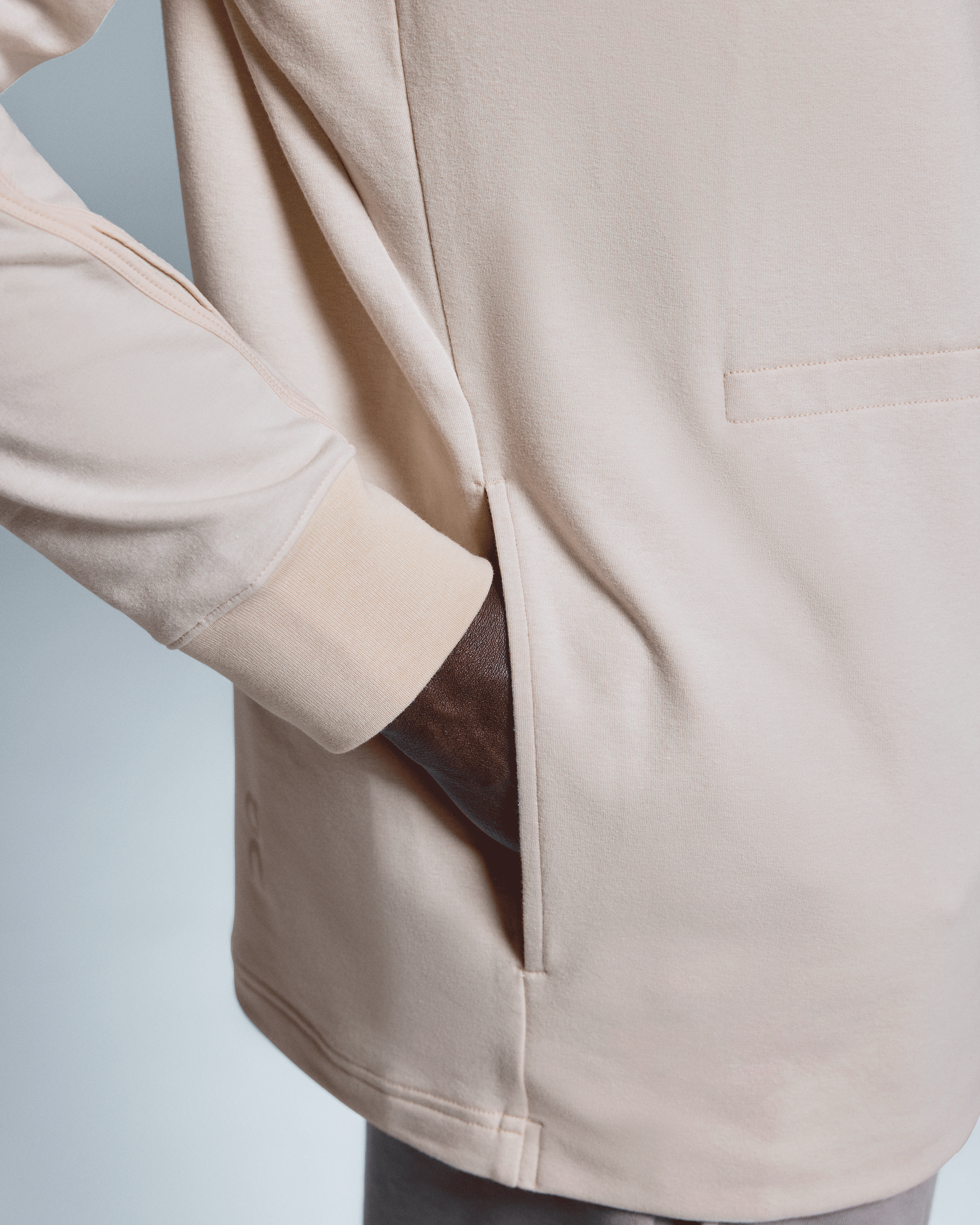 on movement hoodie Sand