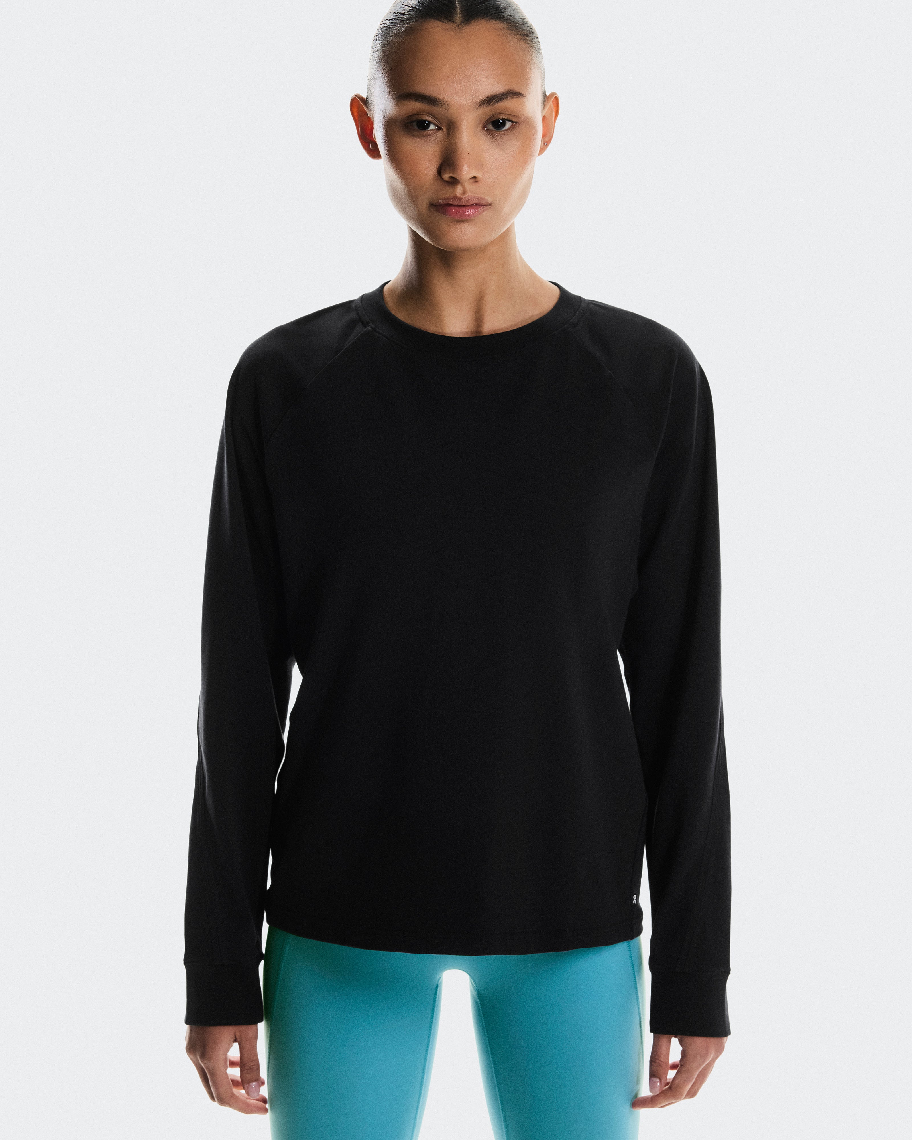 On Studio Crew Black (Women's)