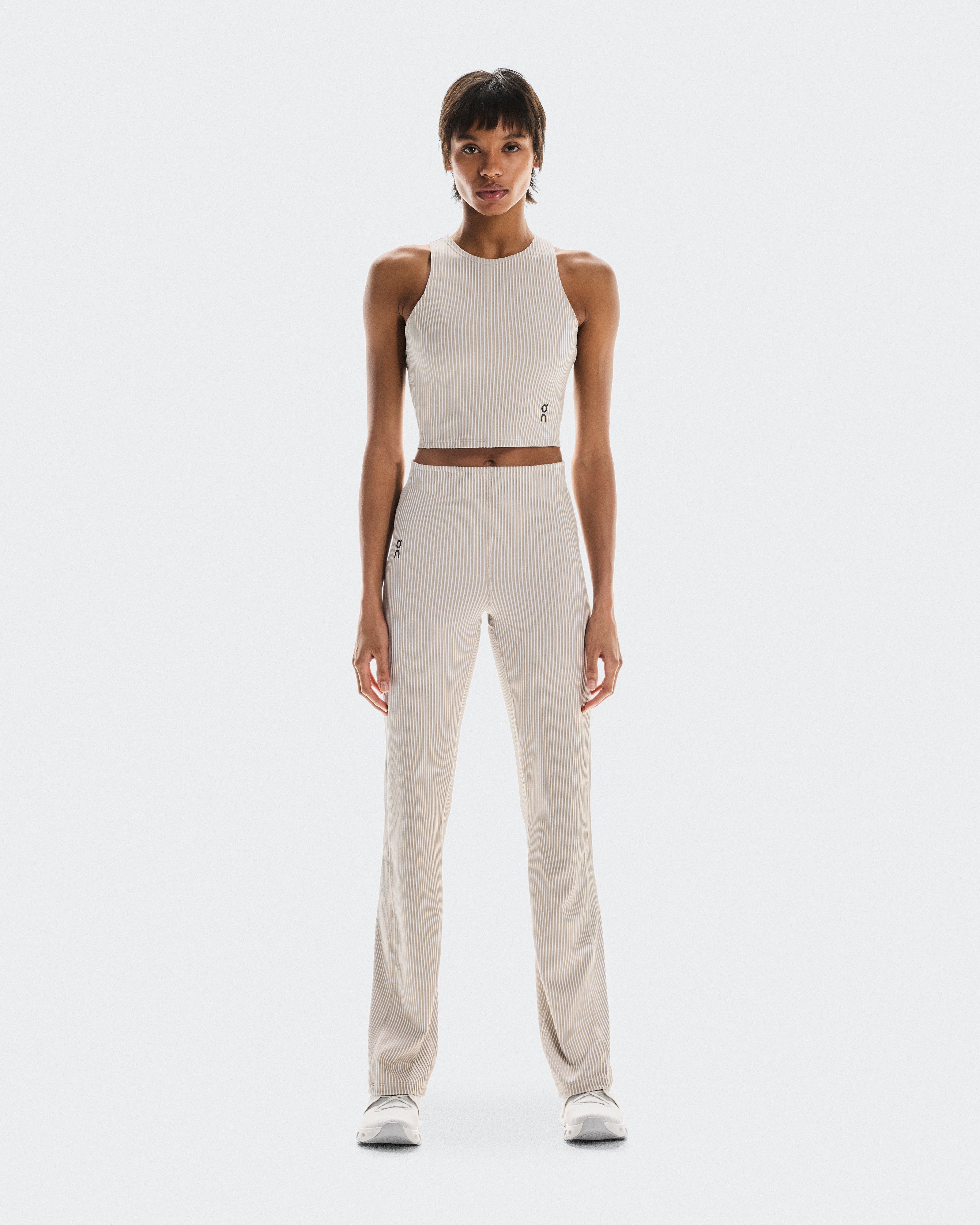 On All-Day Ribbed Crop Desert | White (Women's)