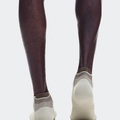 On Performance Run Sock Low Brume | Clove