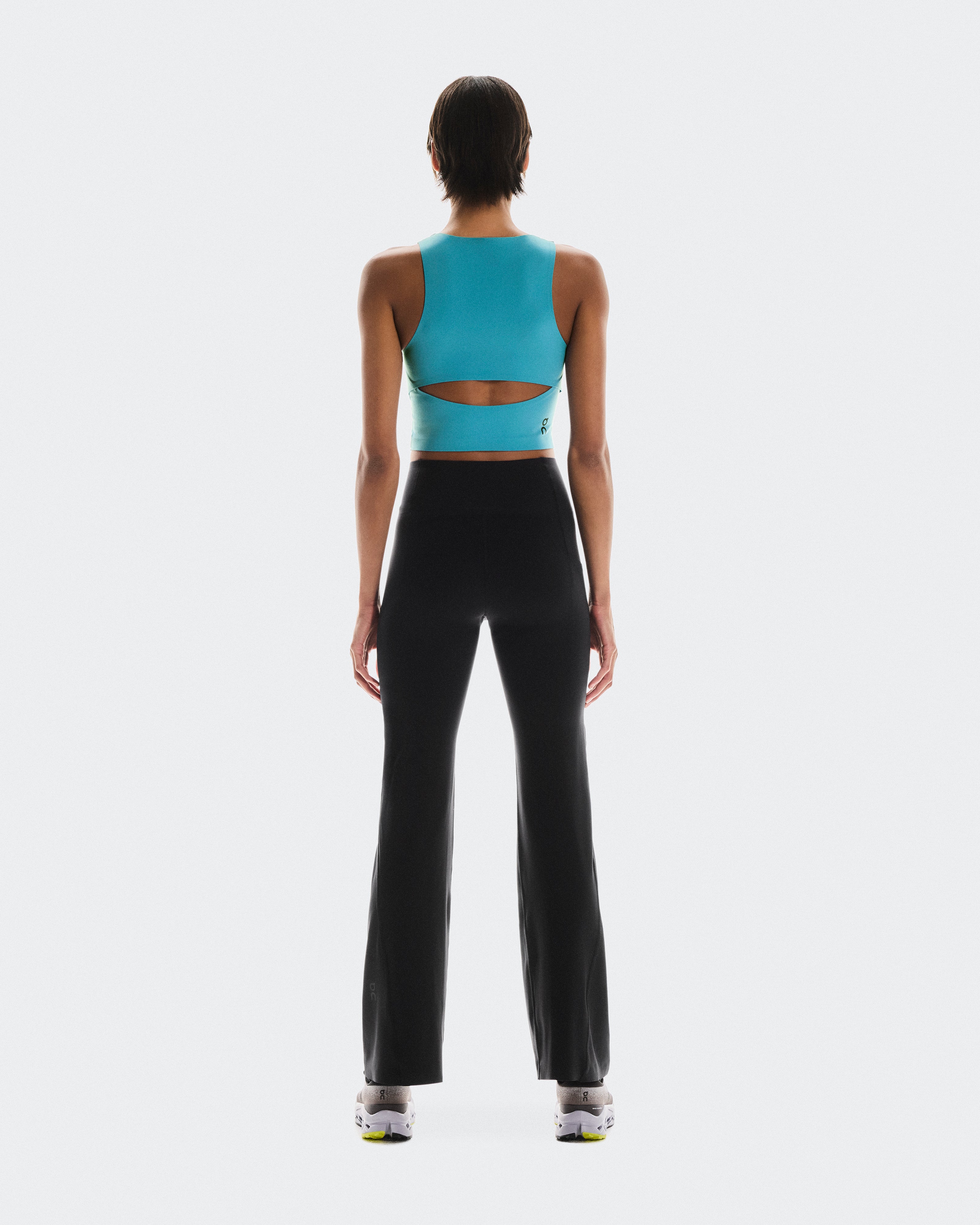 On Studio Open Back Crop Niagara (Women's)