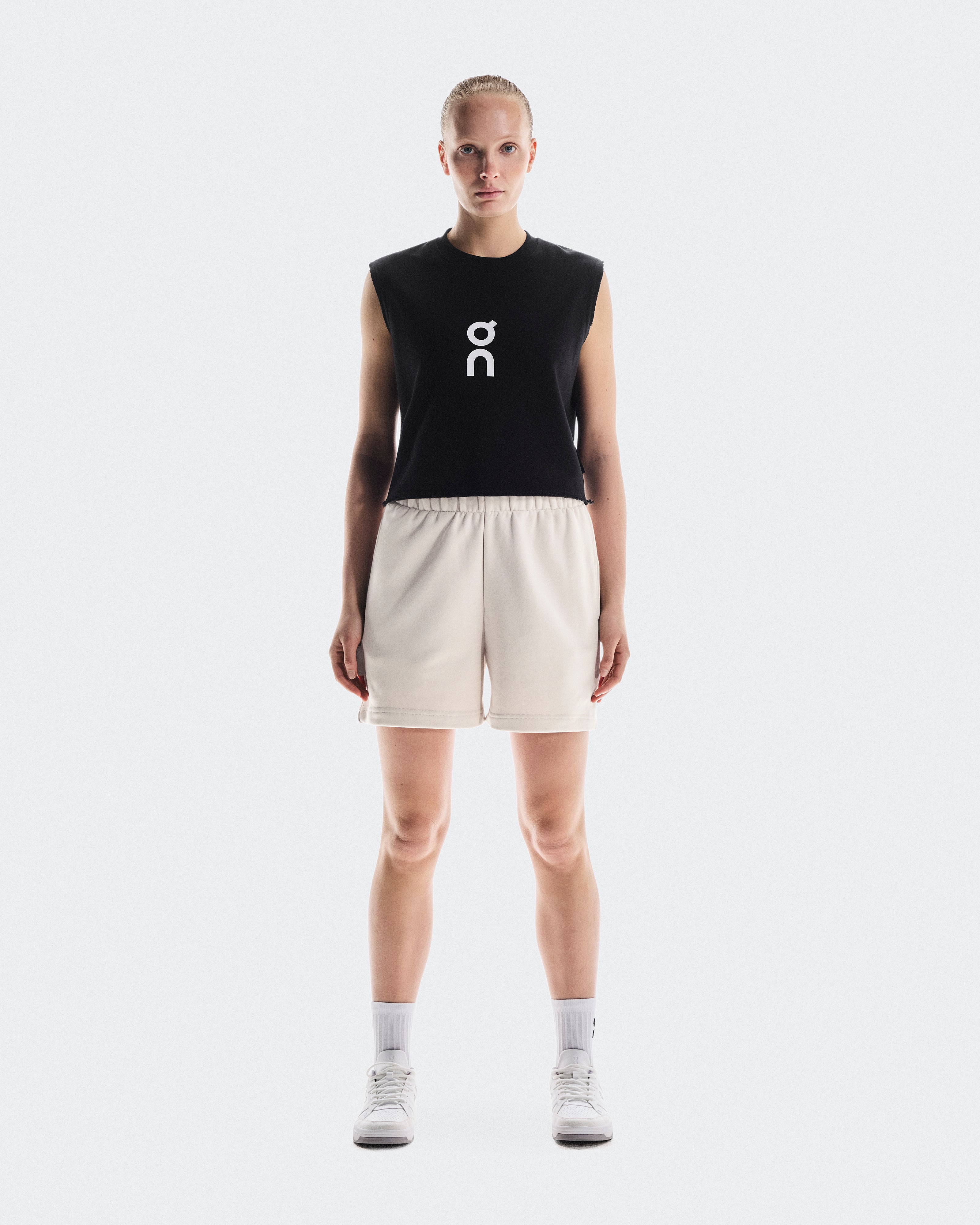 On Club Shorts Silver (Women's)