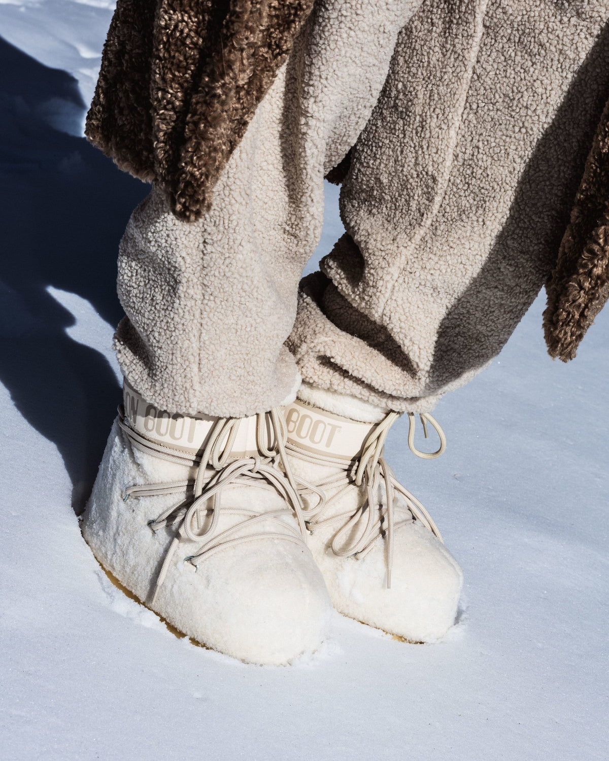 Moon Boot ICON LOW Cream Fleece Boots
