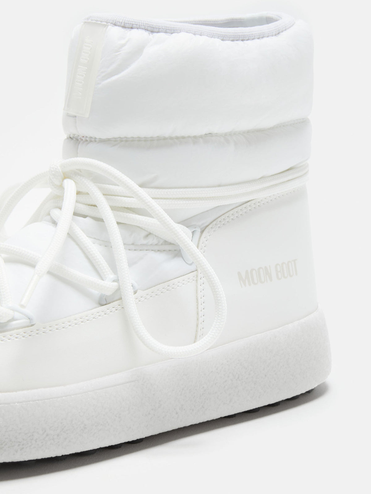 #color_white