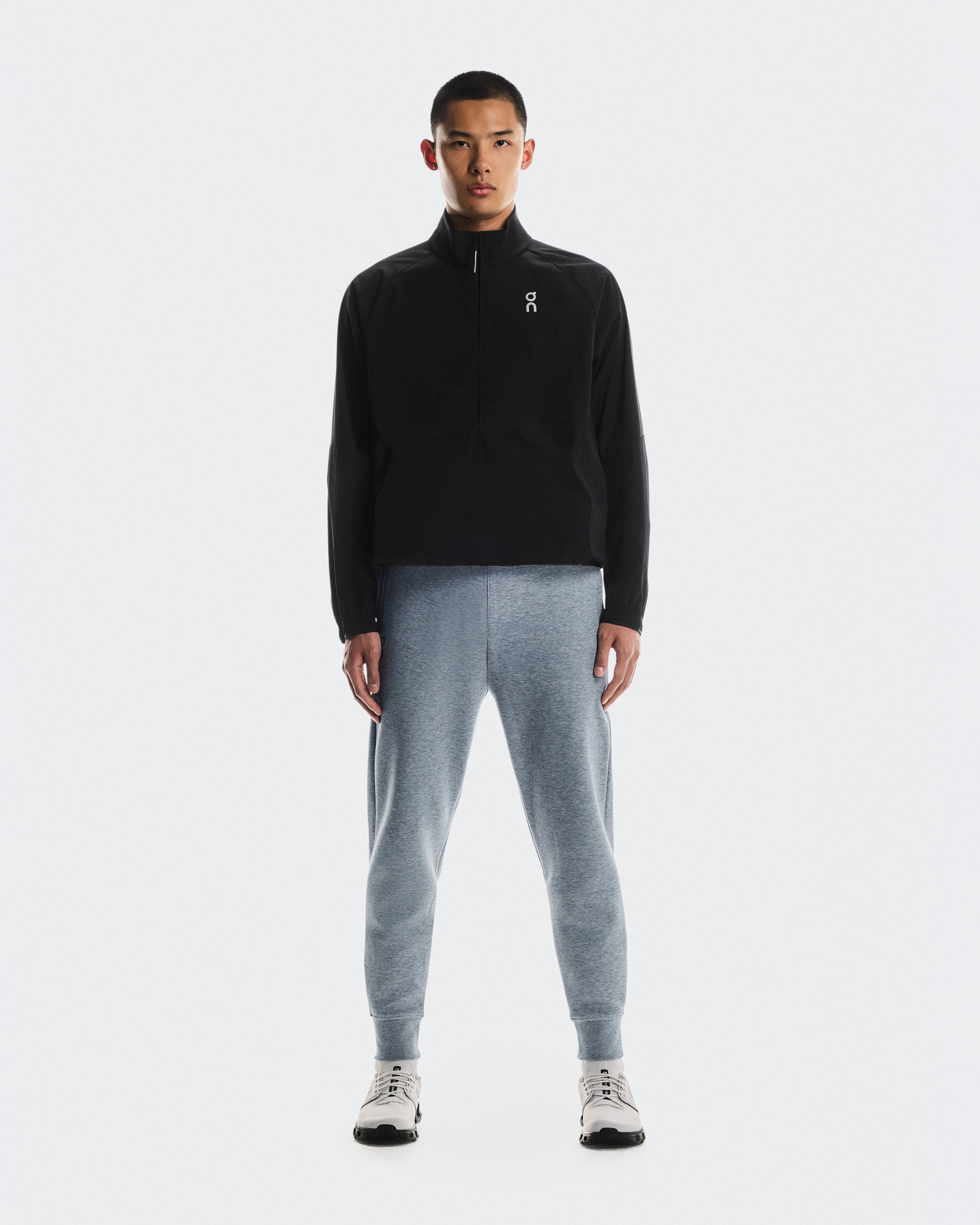 On Focus Tech Sweatpants Basalt
