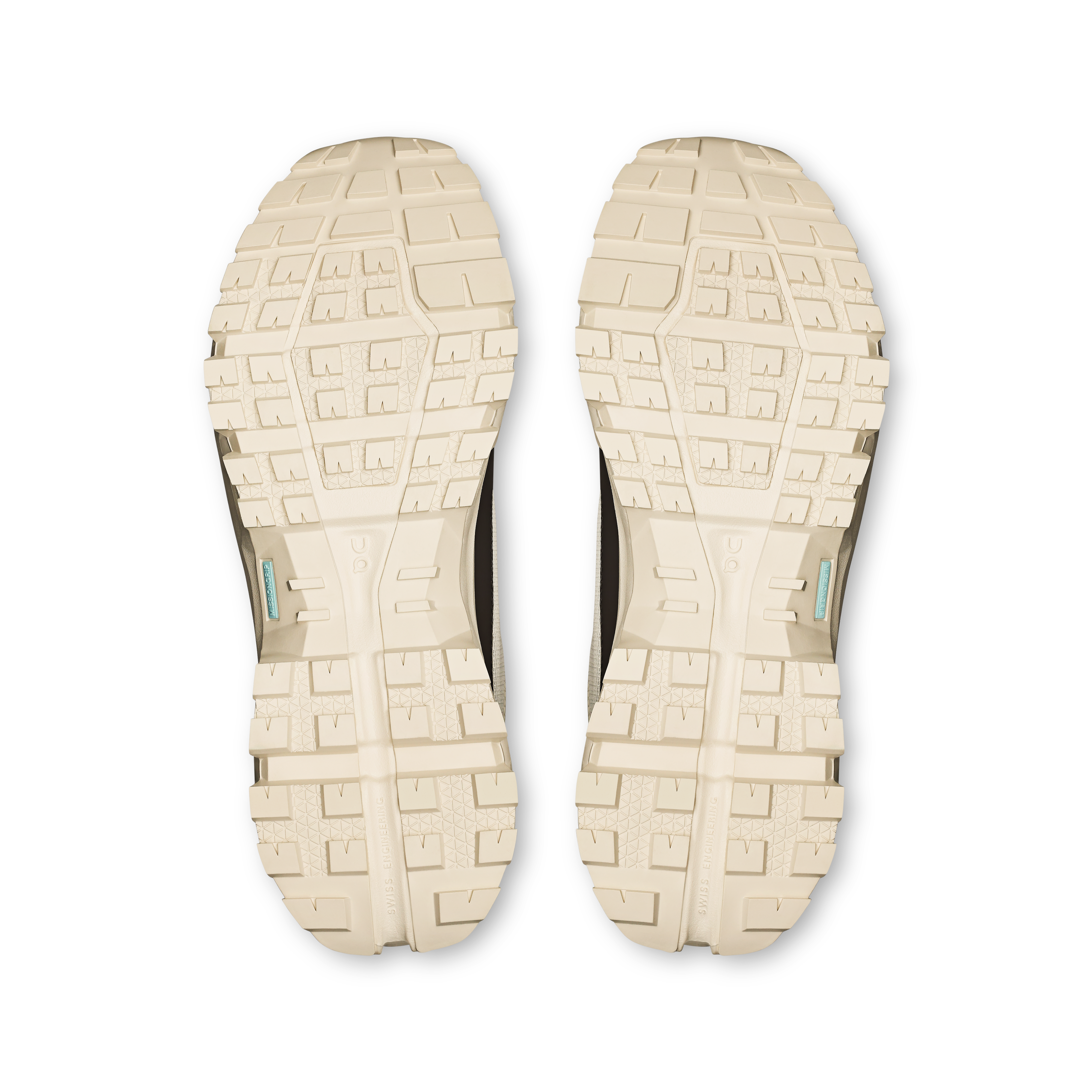 on running cloudrock low waterproof ivory