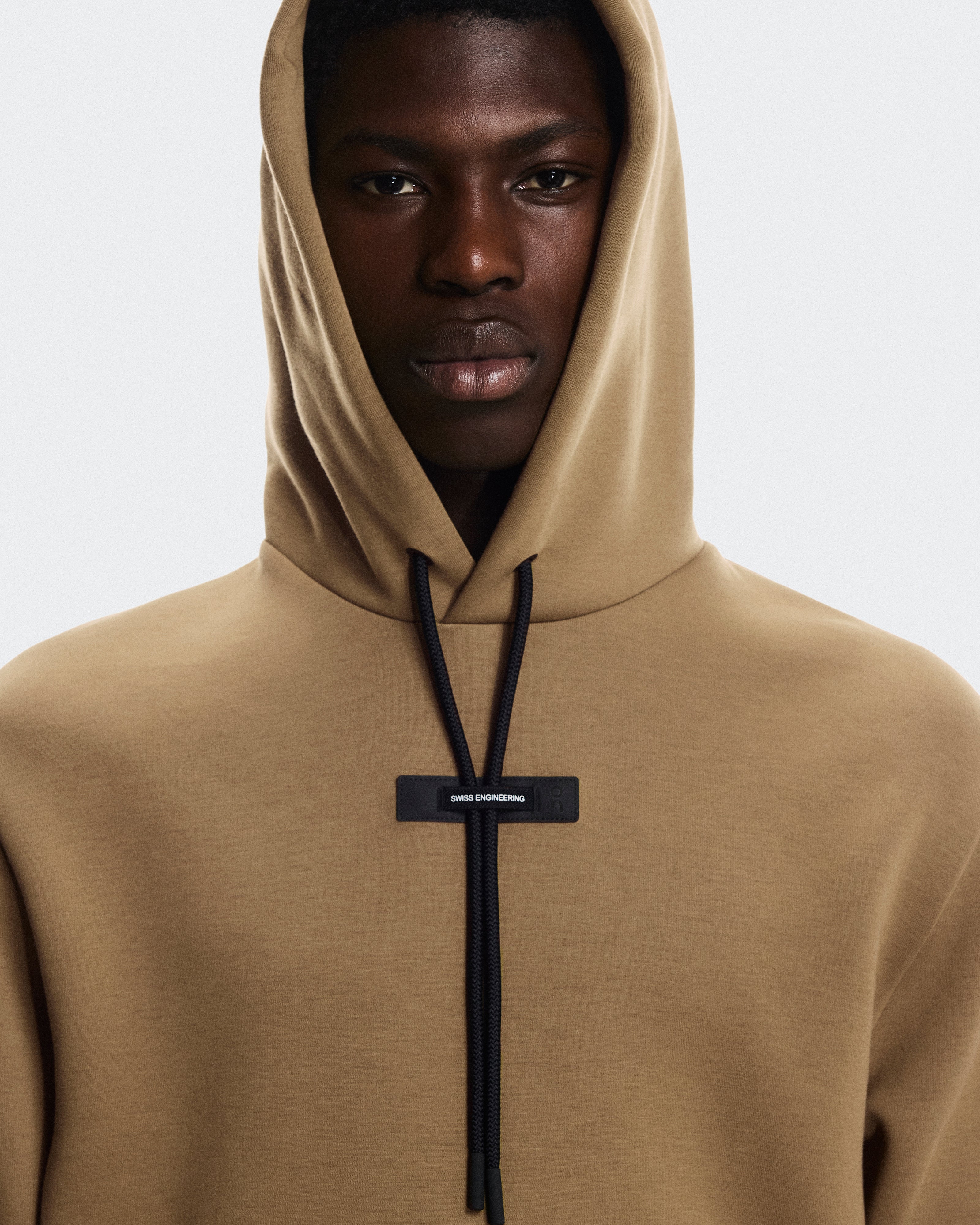 On Focus Tech Hoodie Nutmeg