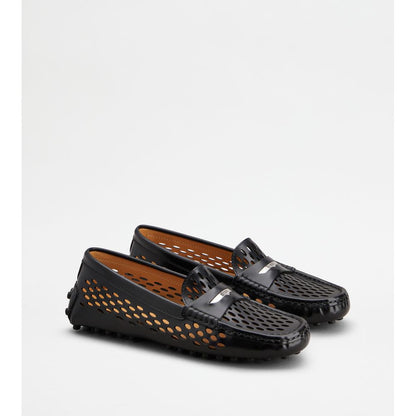 Tods Gommino Loafers In Leather Black Womens