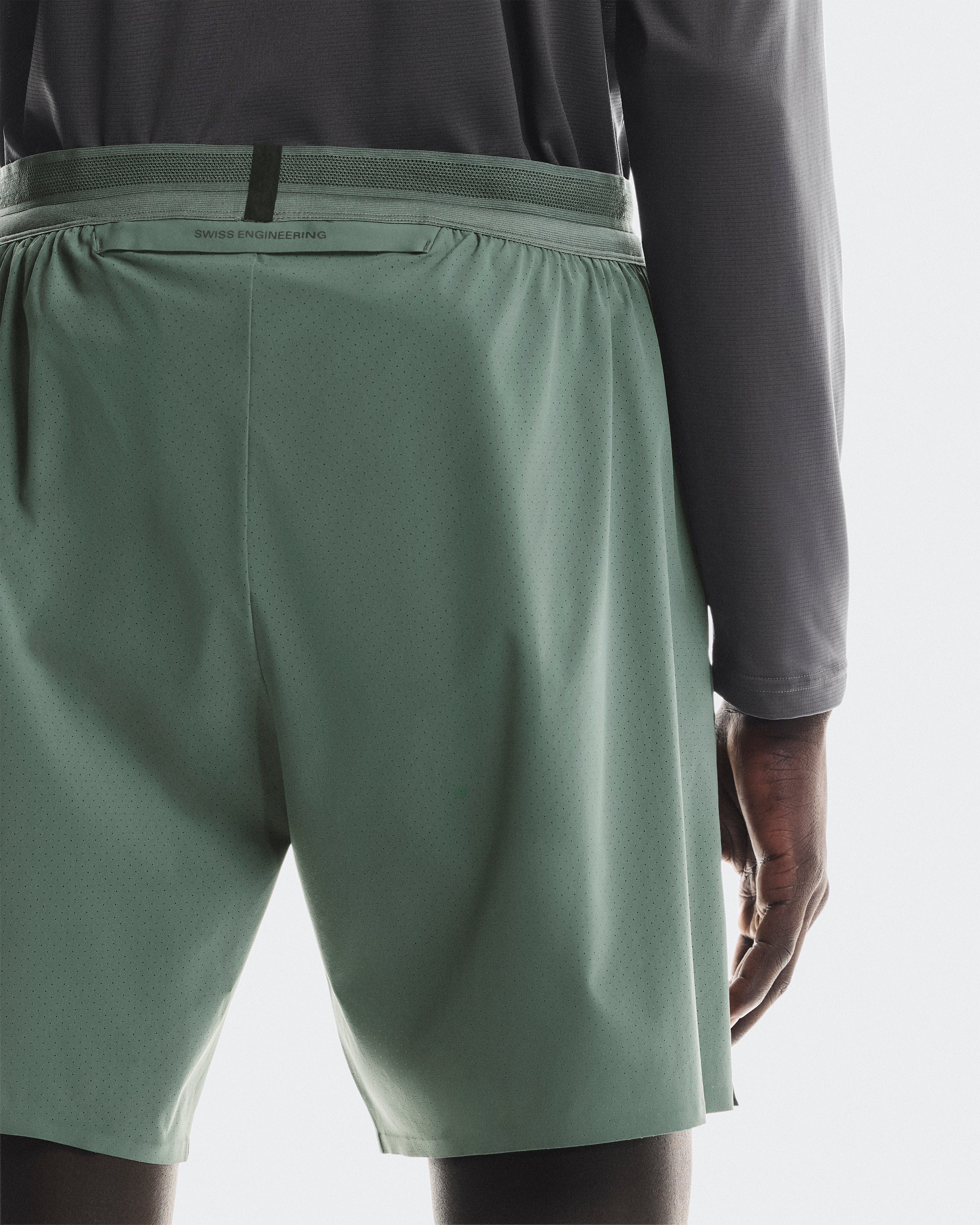 On 7" Performance Shorts Olive