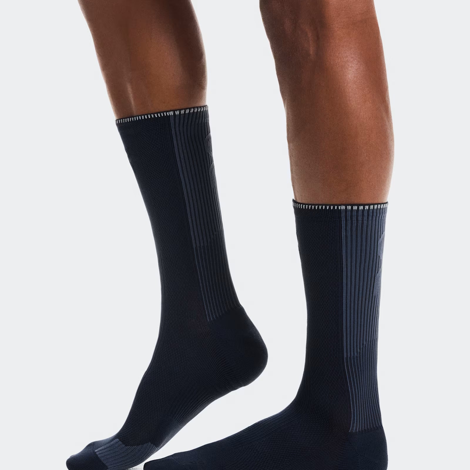 On Performance Run Sock High Navy | Navy