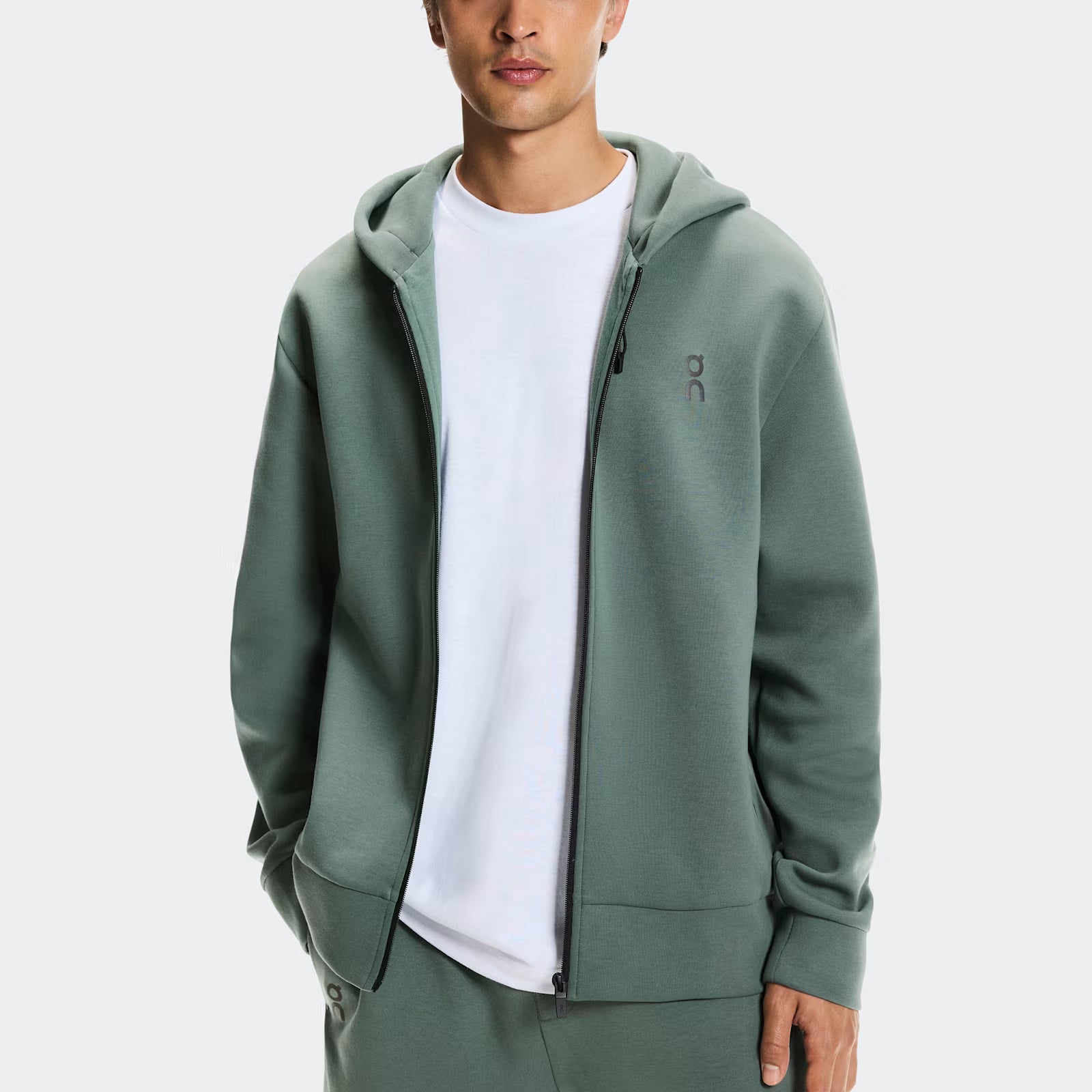 On Focus Tech Zip Hoodie Olive
