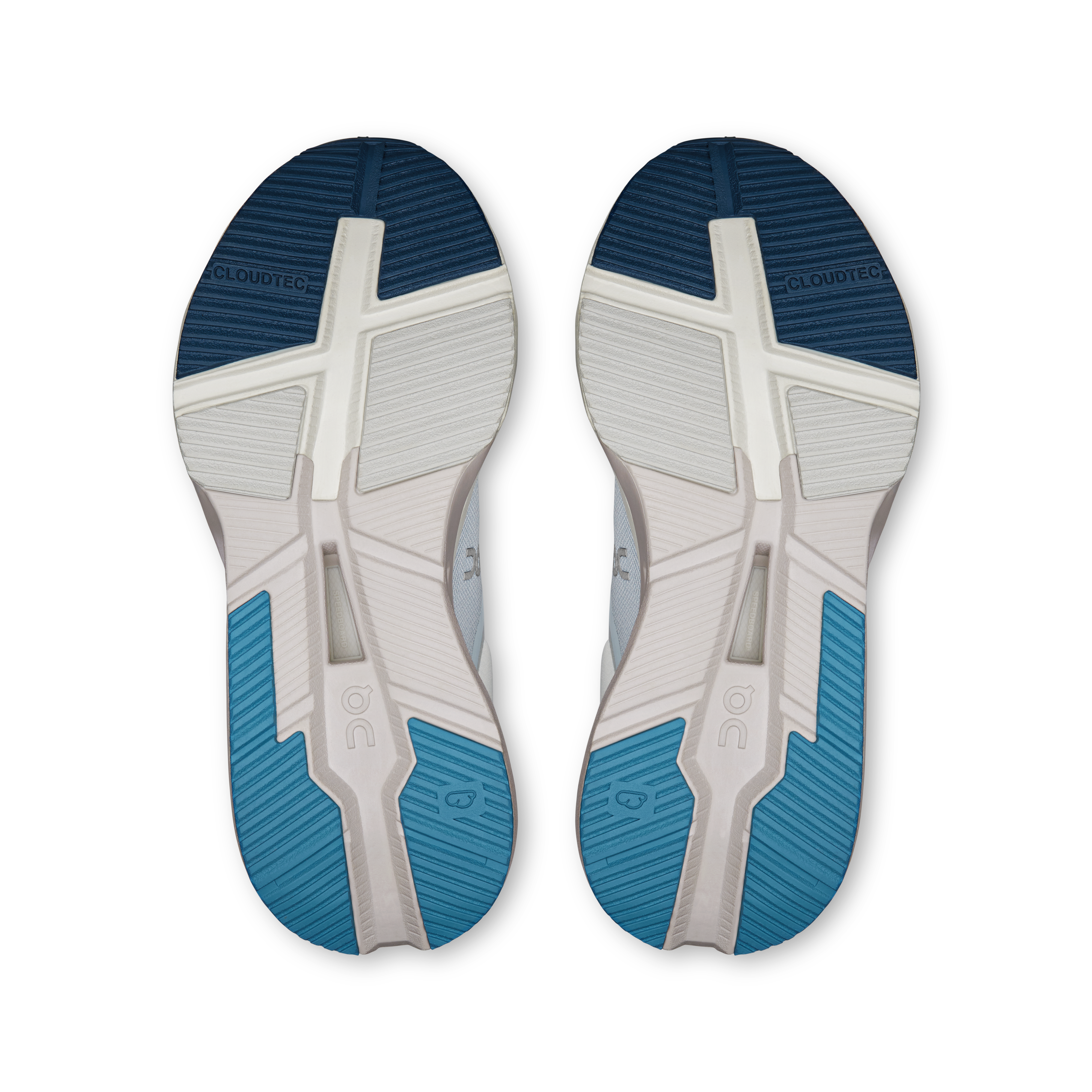 on running cloudnova x arctic niagara (women's)
