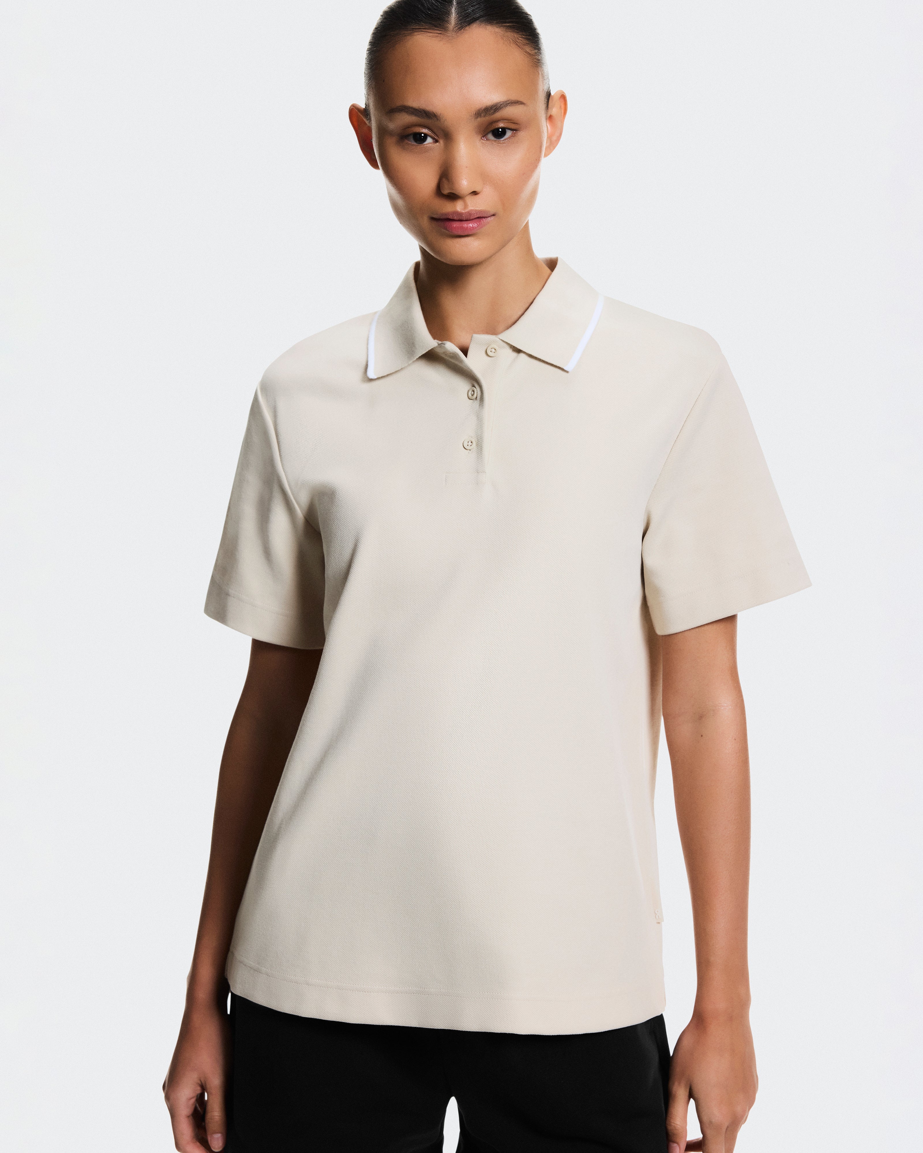 On Courtside Polo Sand | White (Women'S)