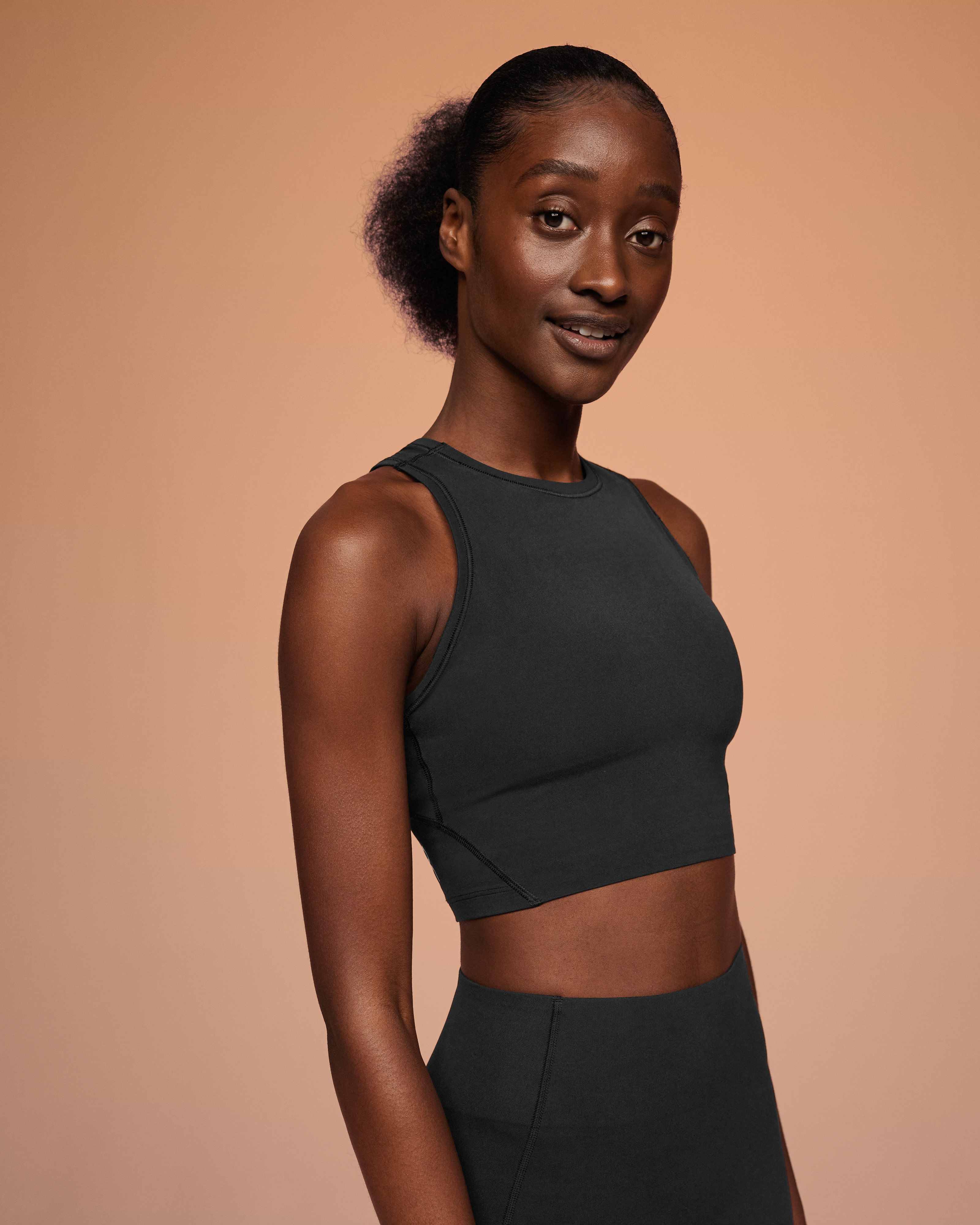 on movement crop Black (Women's)