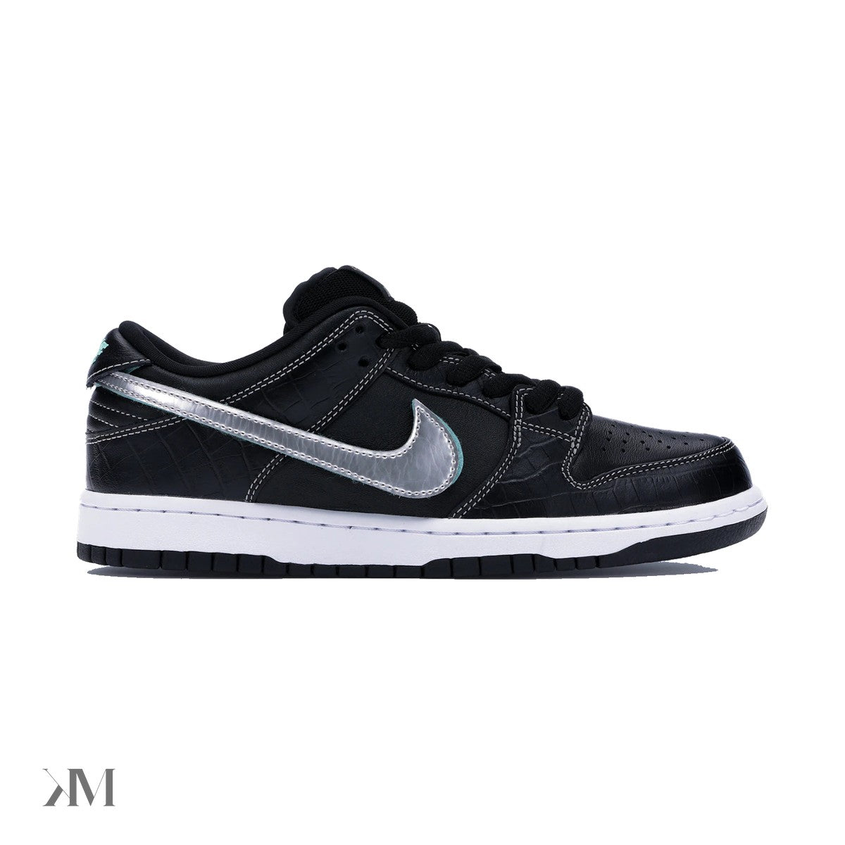 Nike SB Dunk Low Diamond Supply Co. Black Diamond, side profile
