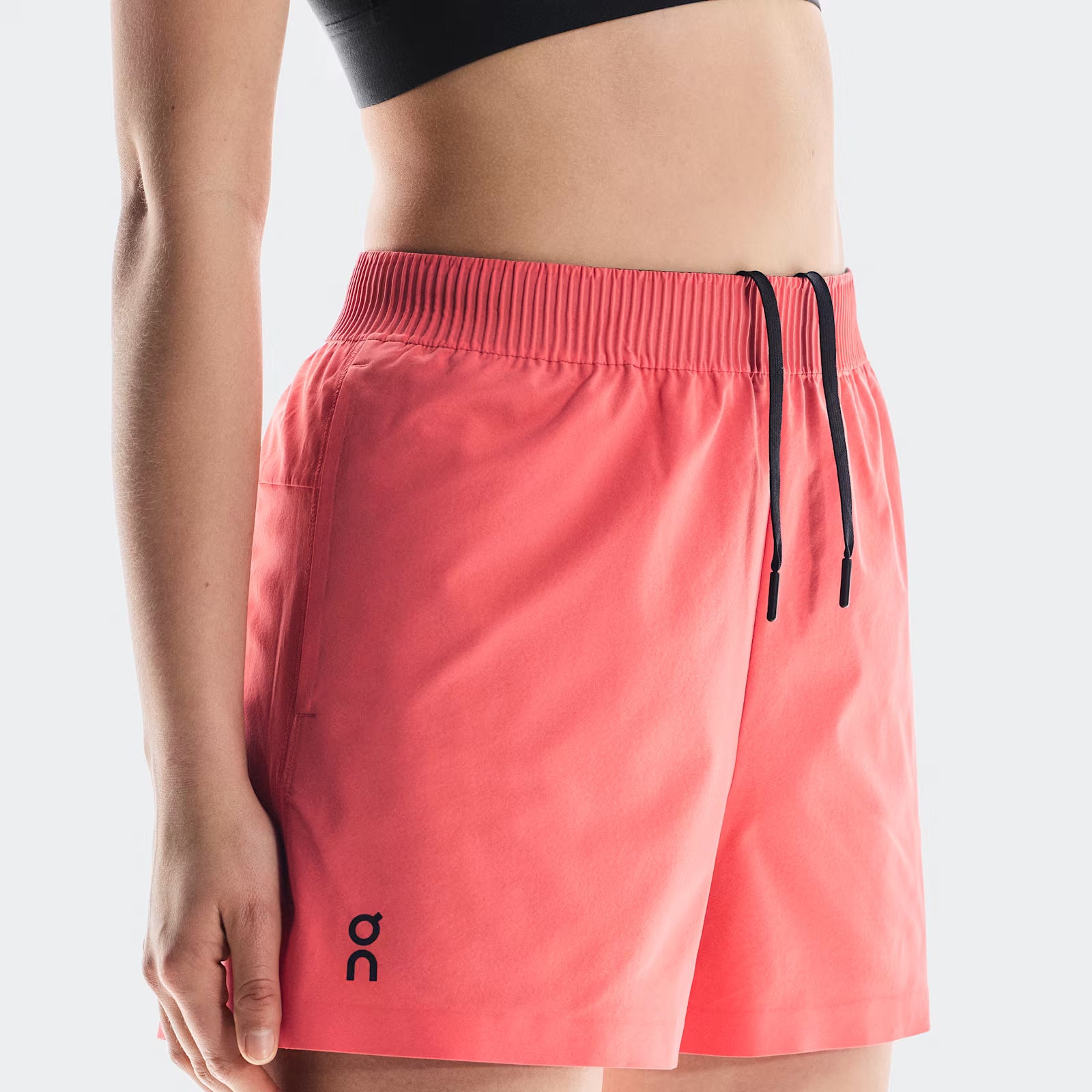 On Focus Shorts Coral (Women'S)