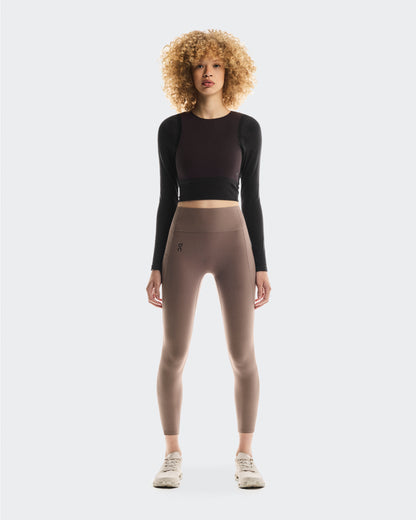On Studio Knit Long-T Crop Pebble | Black (Women's)