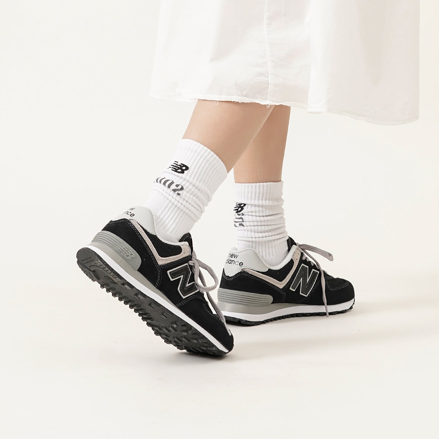 New Balance 574 Black White