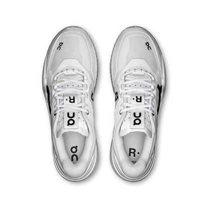 on running the roger pro 2 all white