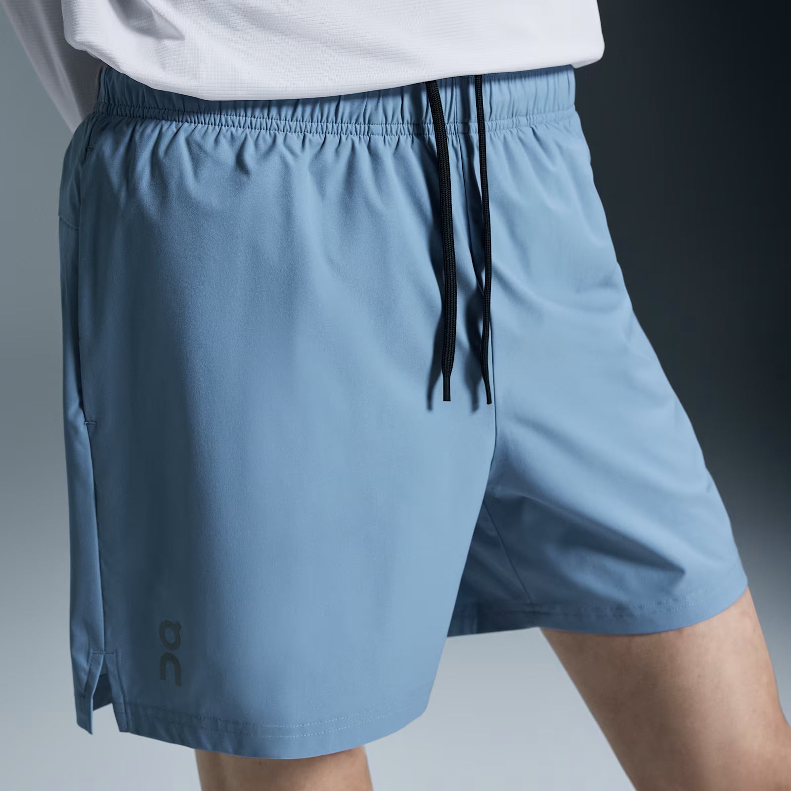 On 5" Core Shorts Chambray