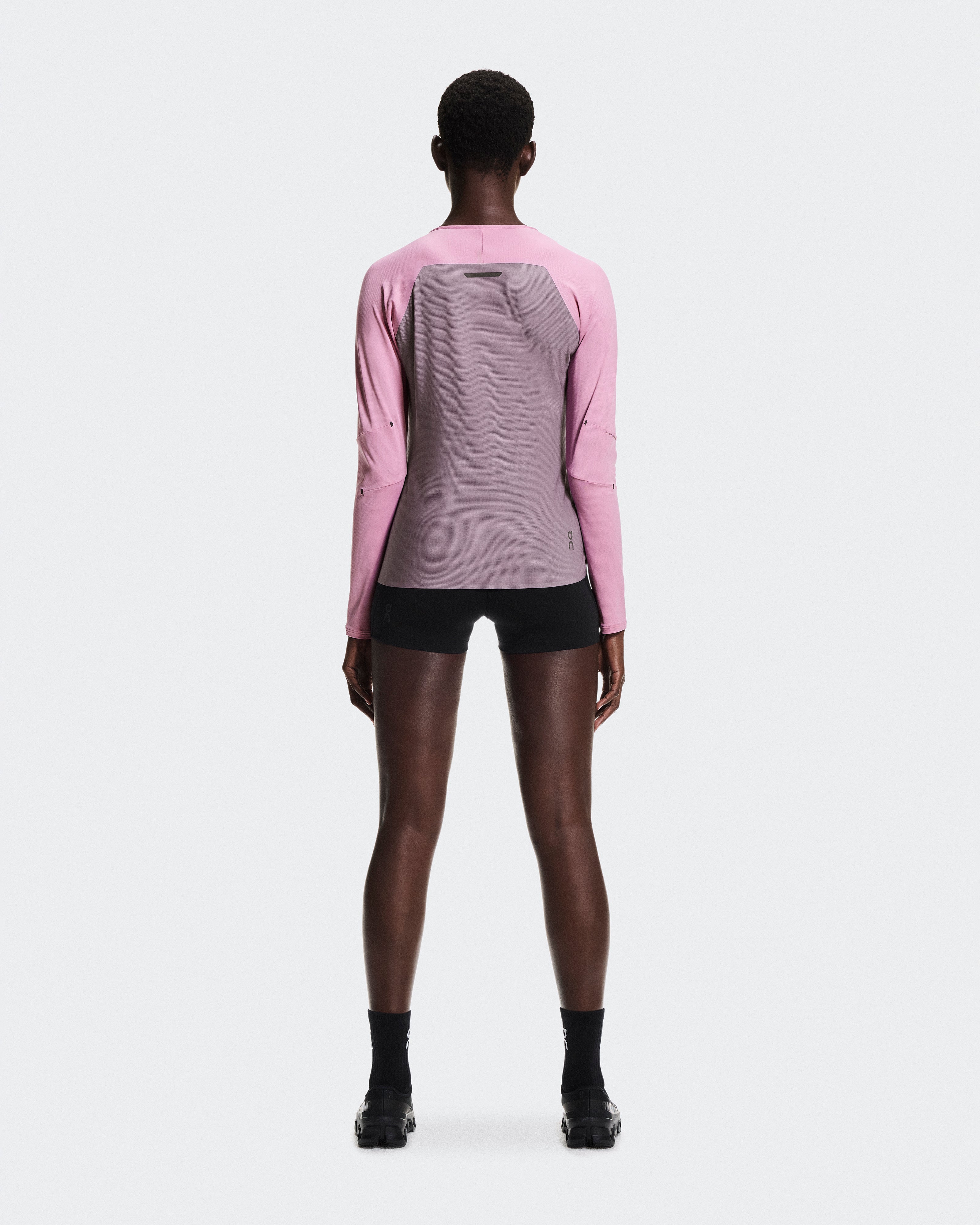 On Performance Long-T Sakura | Dewberry (Women'S)