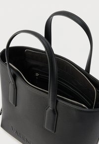 Valentino Pandia Re Handbag Nero