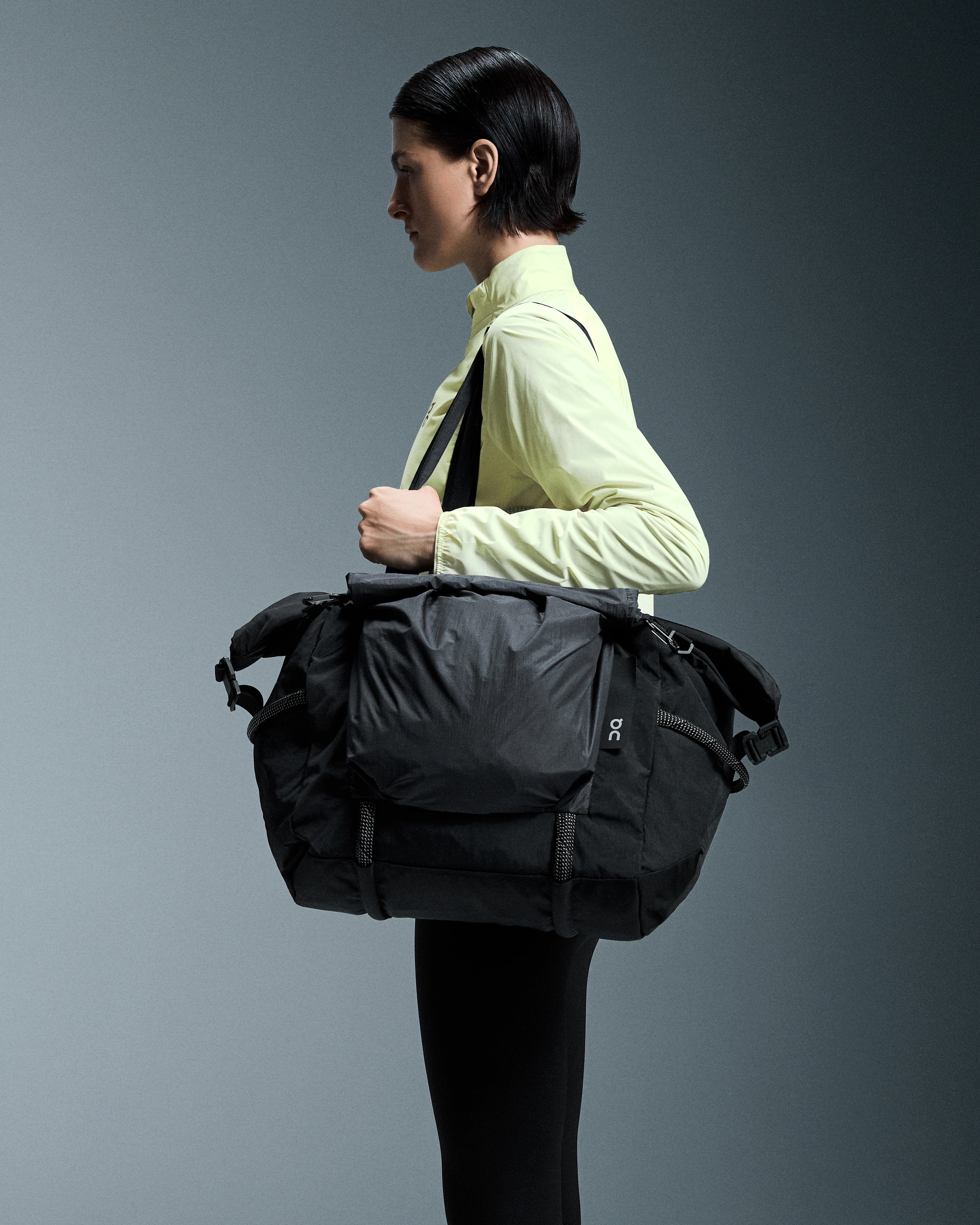 On Track Pack 40L Elite Black | Magnet