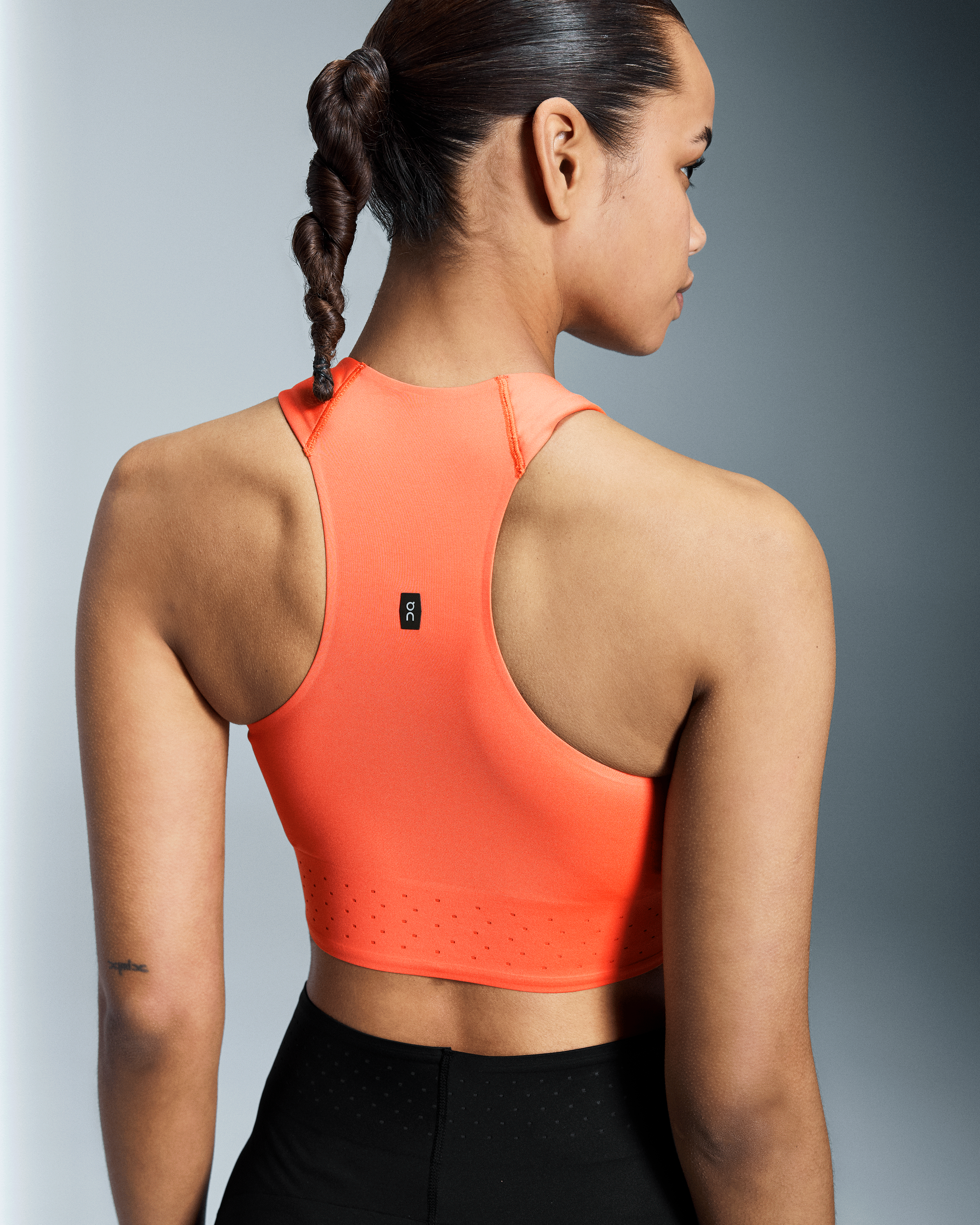 On Race Crop Flame | Black (Women'S)