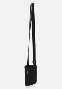 Valentino Kylo Mini Crossbody Cross Body Bag Nero