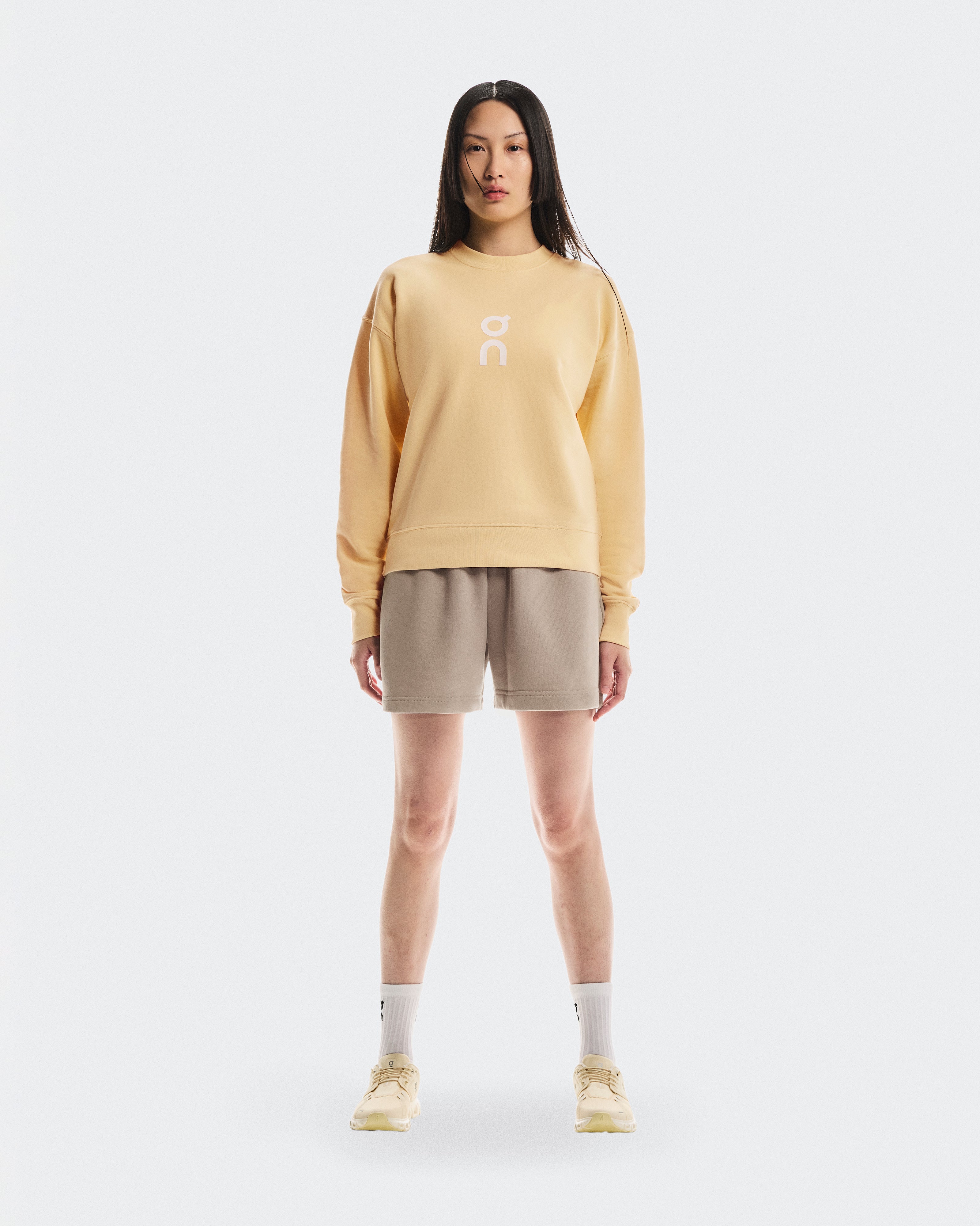 On Club Shorts Desert (Women's)
