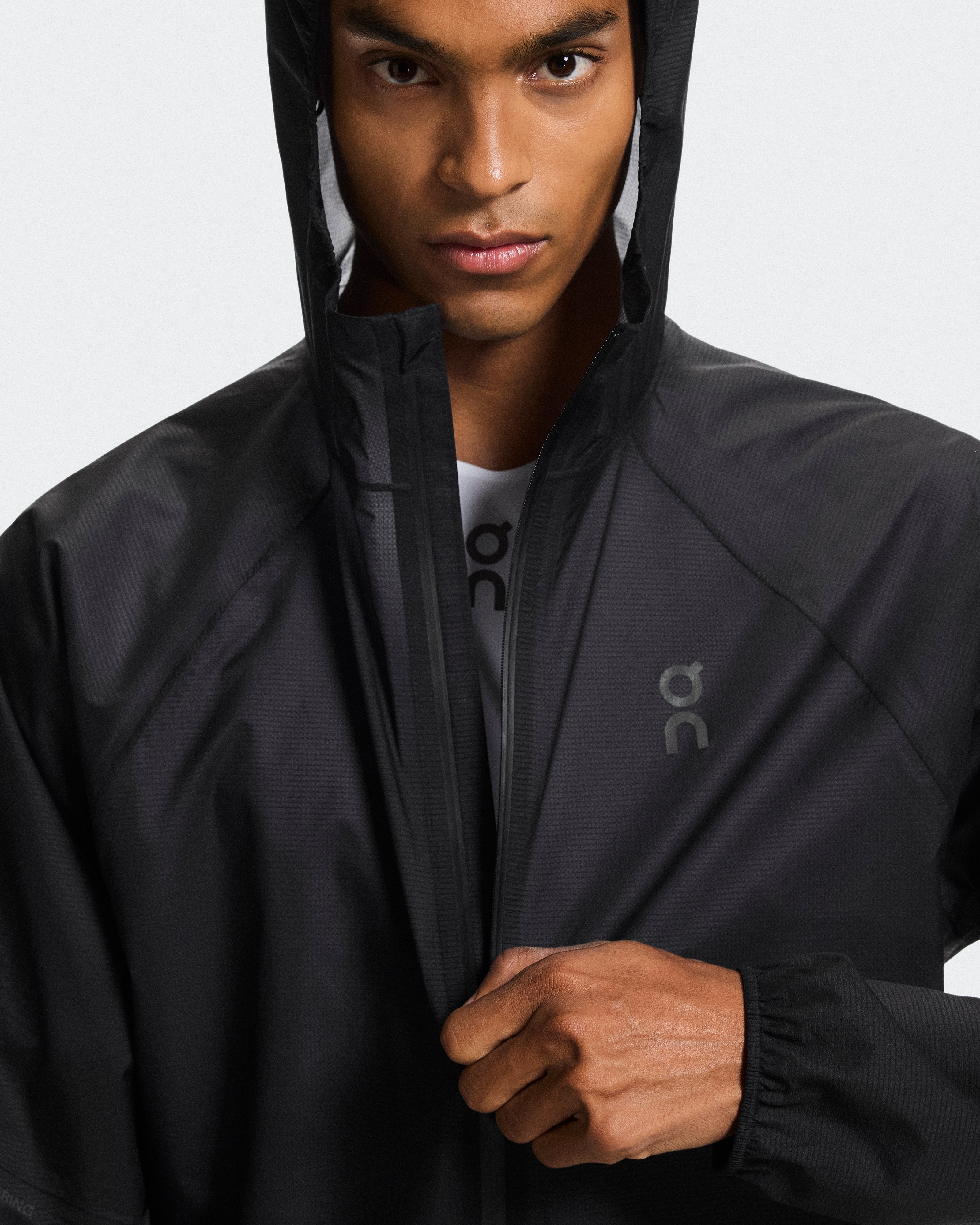 On Ultra Jacket Black