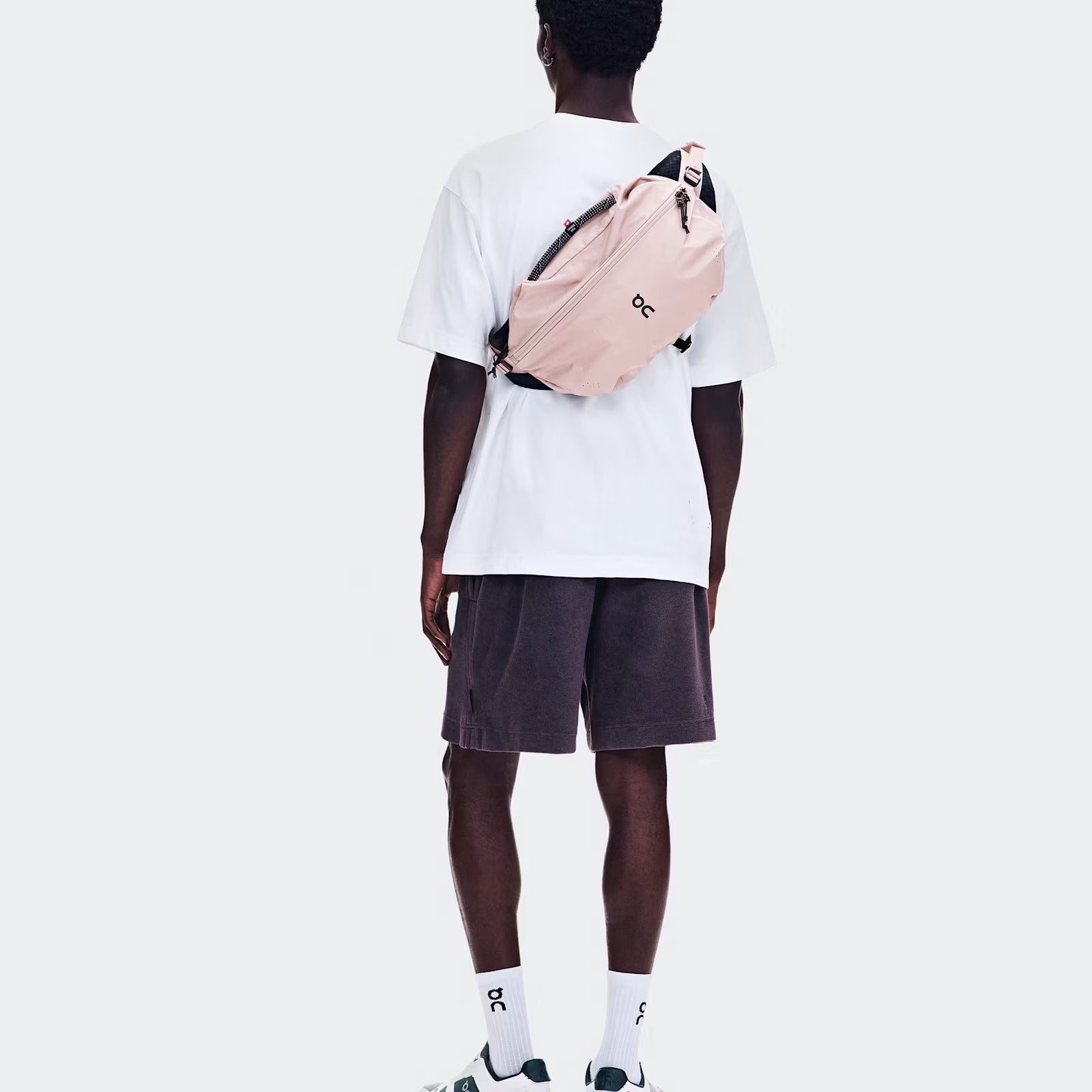 On Sling Pack 9L Biscuit | Black