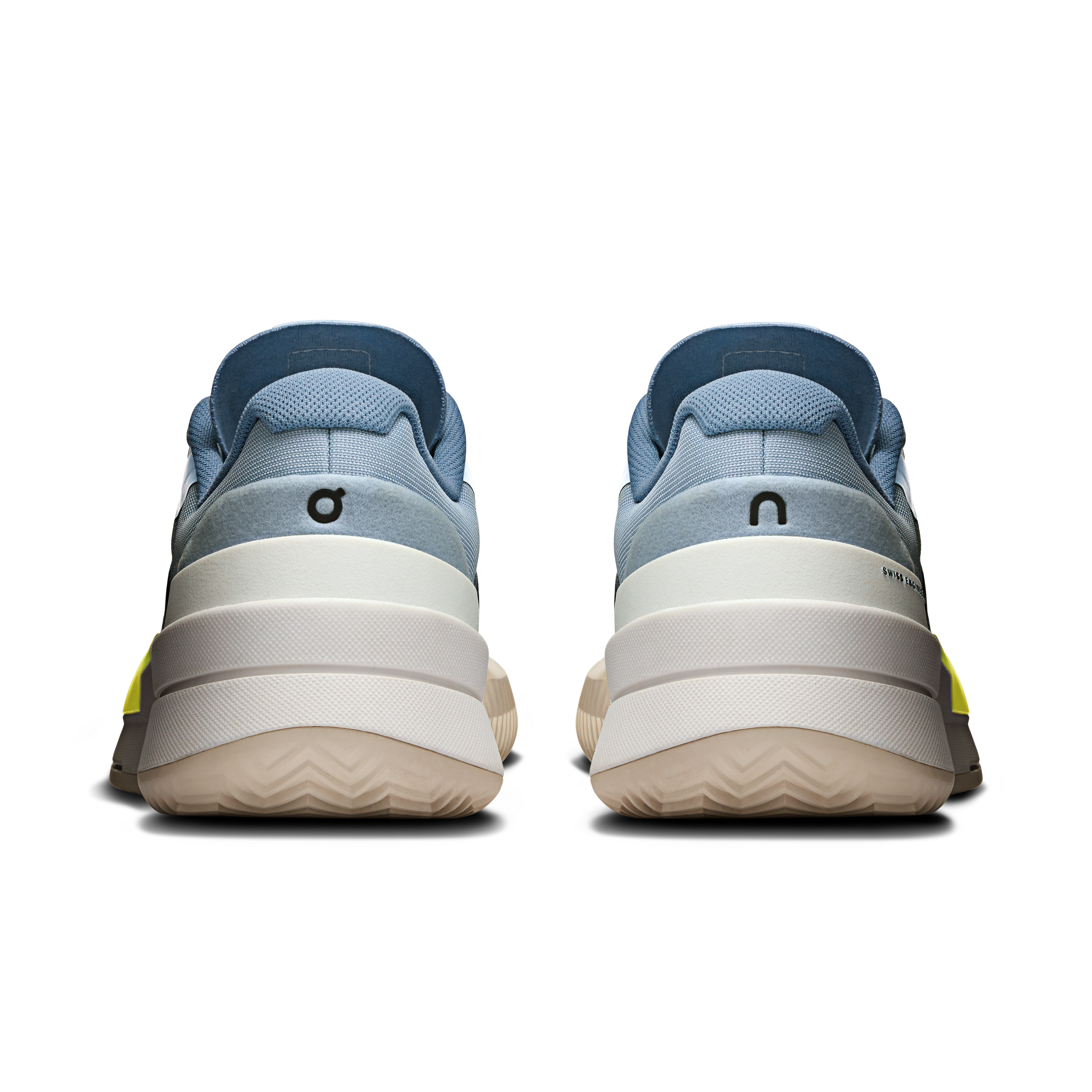 on running the roger pro 2 clay chambray lime (women's)